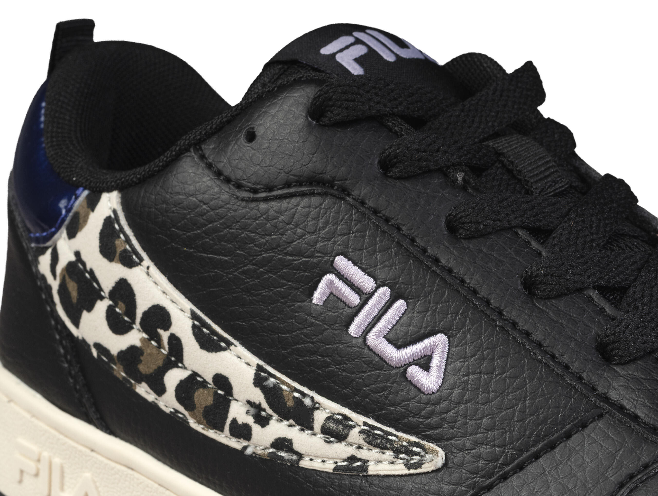 Buty damskie sneakersy sportowe Fila REGA NF WMN 5/6