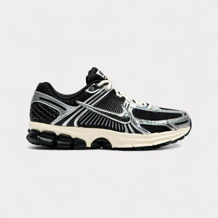 Nike Zoom Vomero 5 - Black Chrome