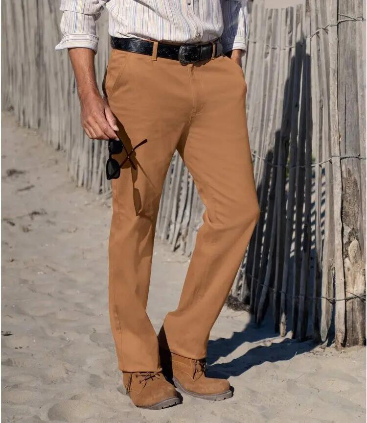 Chino-Hose mit Stretch-Effekt 2/4