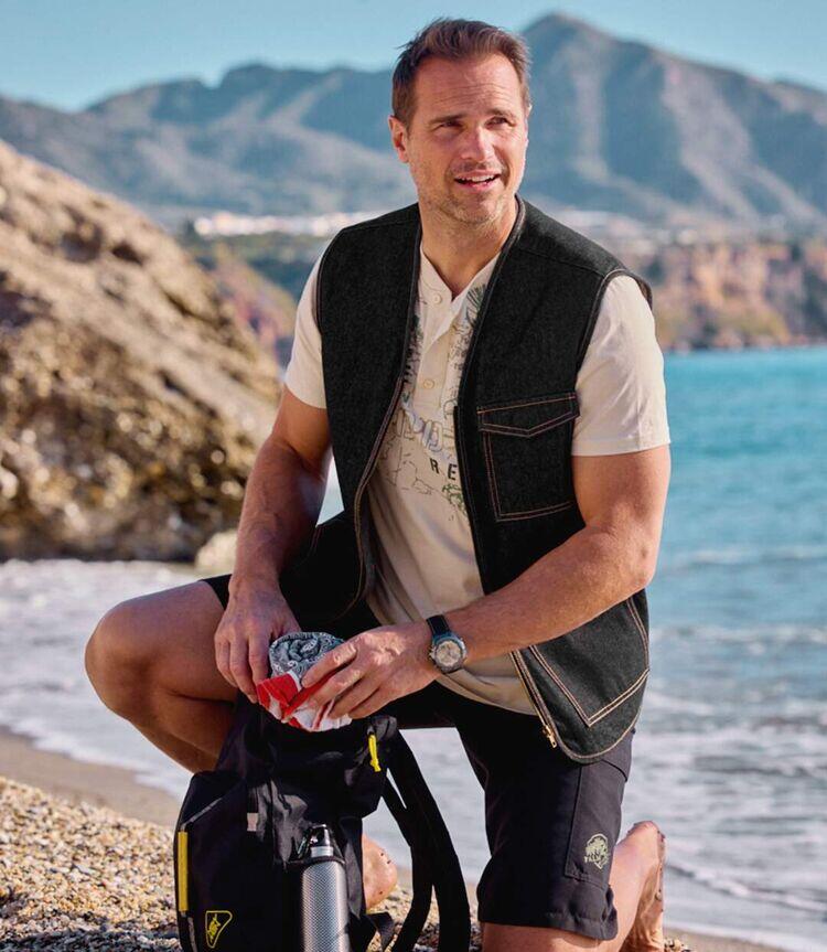 Le Gilet Sans Manches Zippé en Jean 2/5