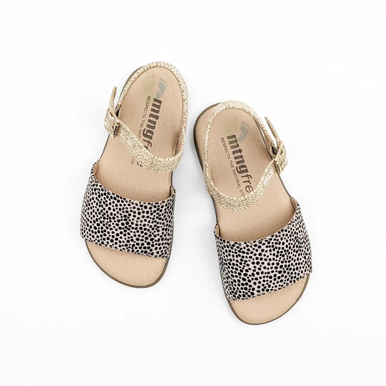 Mustang Free Sandalias Puntitos - Talla 30 5/7
