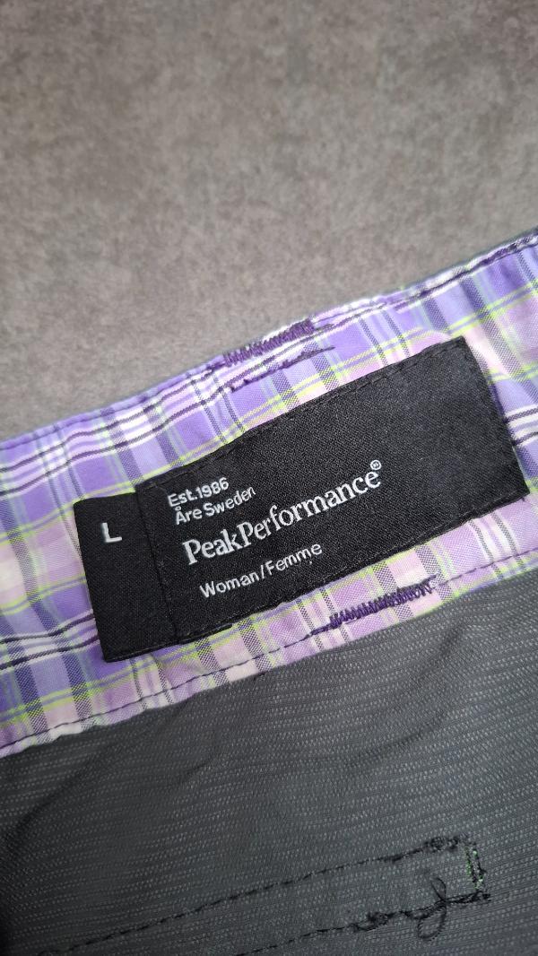 Tussen Particulieren - Wandelbroek van Peak Performance maat L 4/5