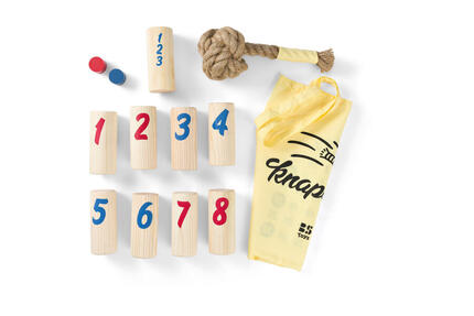 Jeu d'adresse avec des quilles en bois - jeu de lancer pour enfant