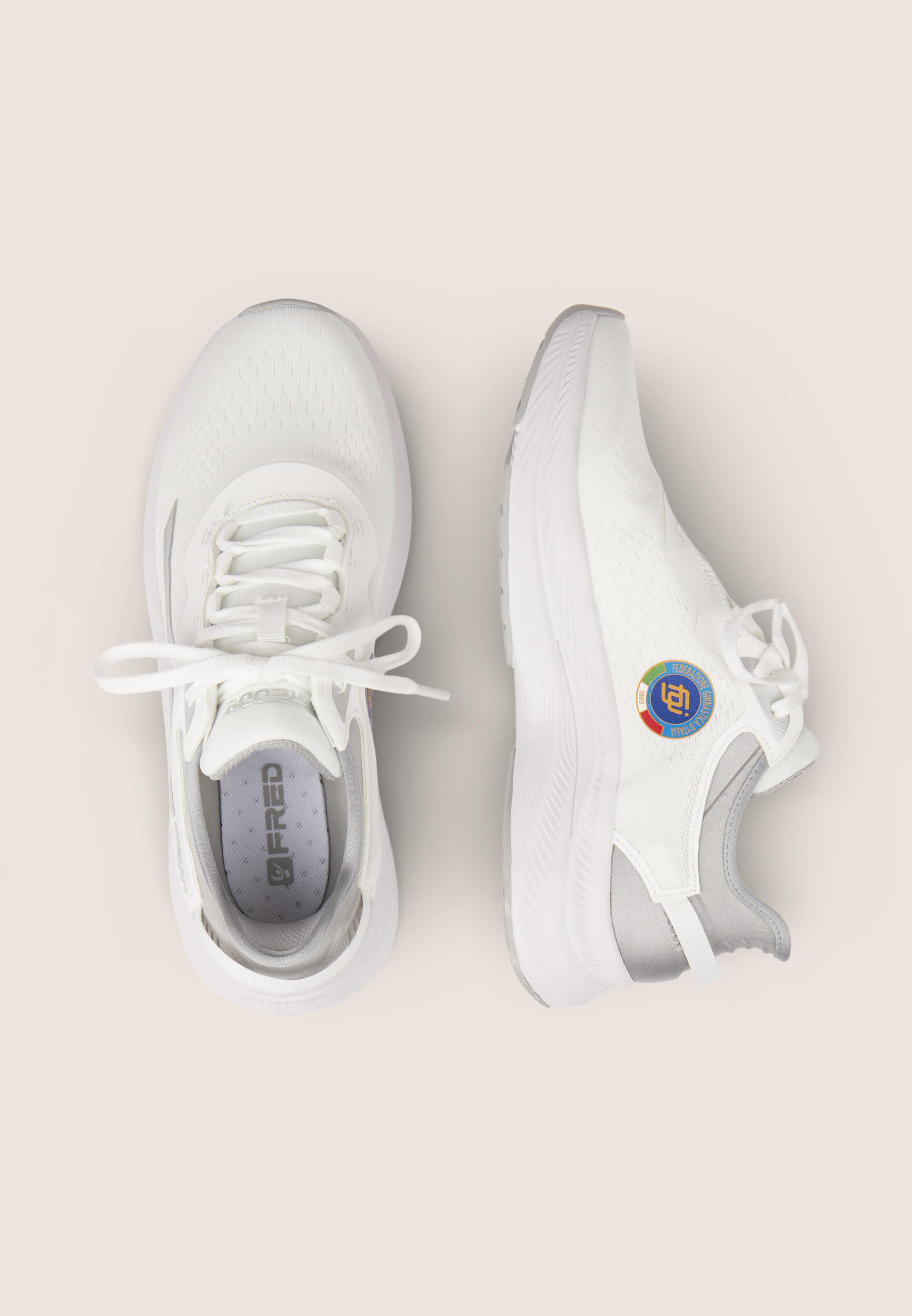 Sneaker pour femmes, merch officielle de la Fédération italienne de gymnastique 3/4