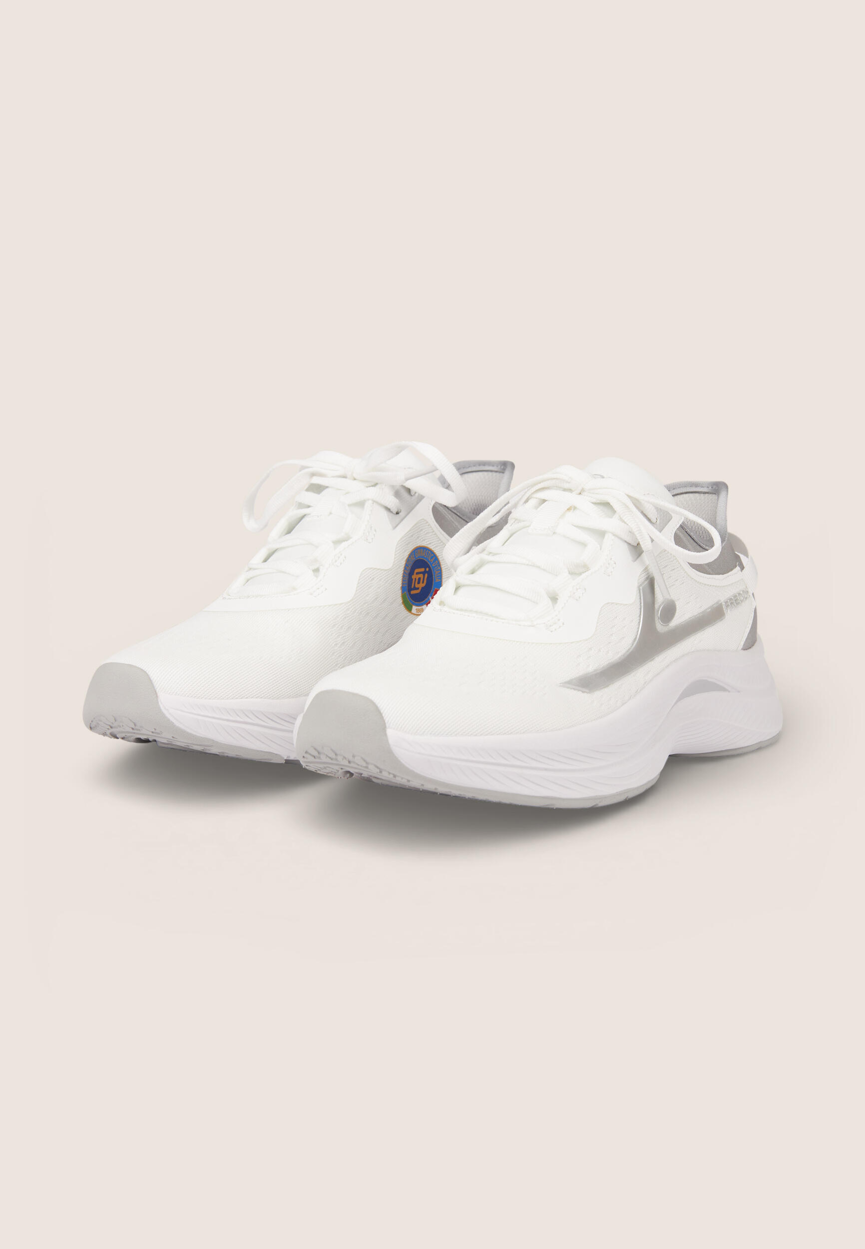 Sneaker pour femmes, merch officielle de la Fédération italienne de gymnastique 2/4