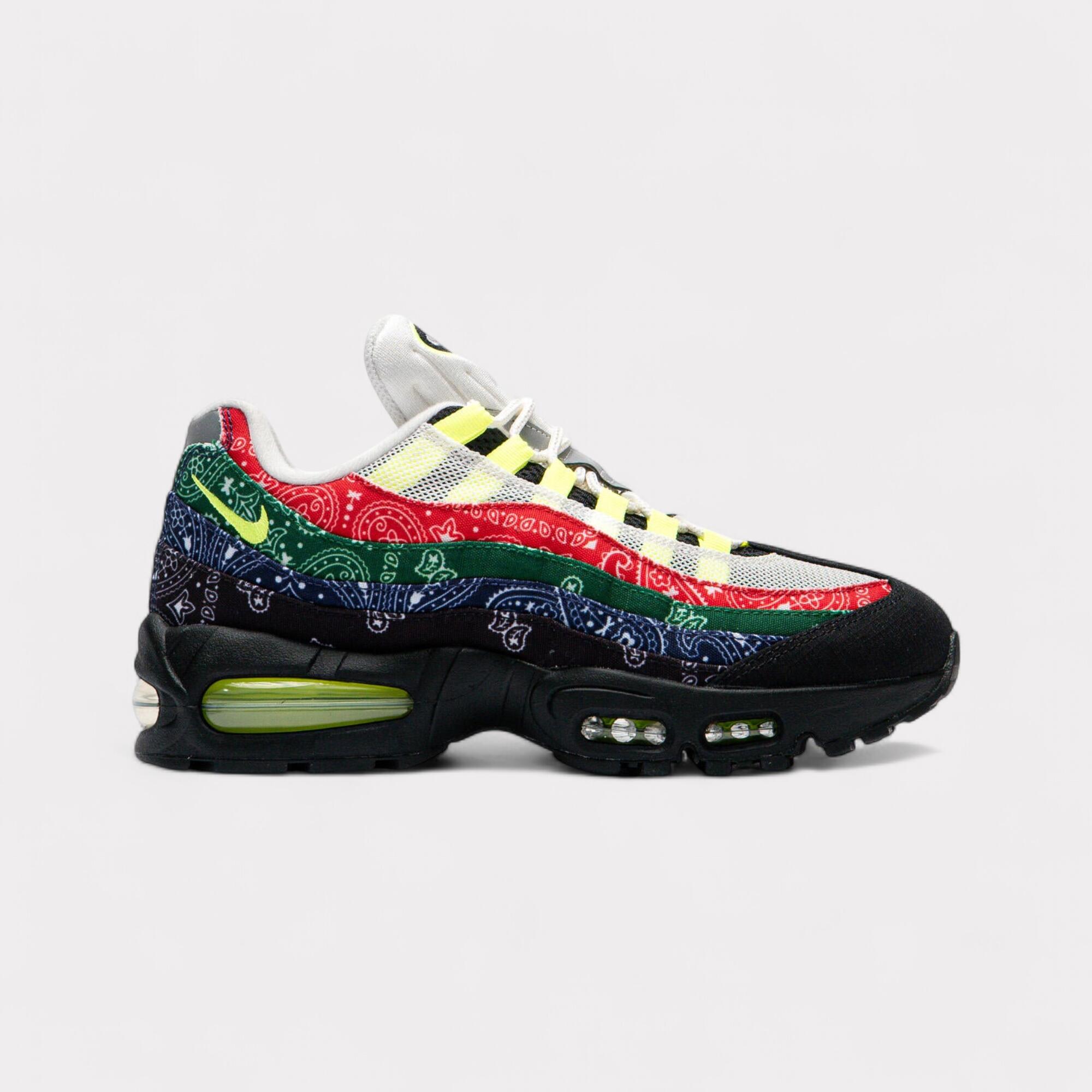 NIKE picture