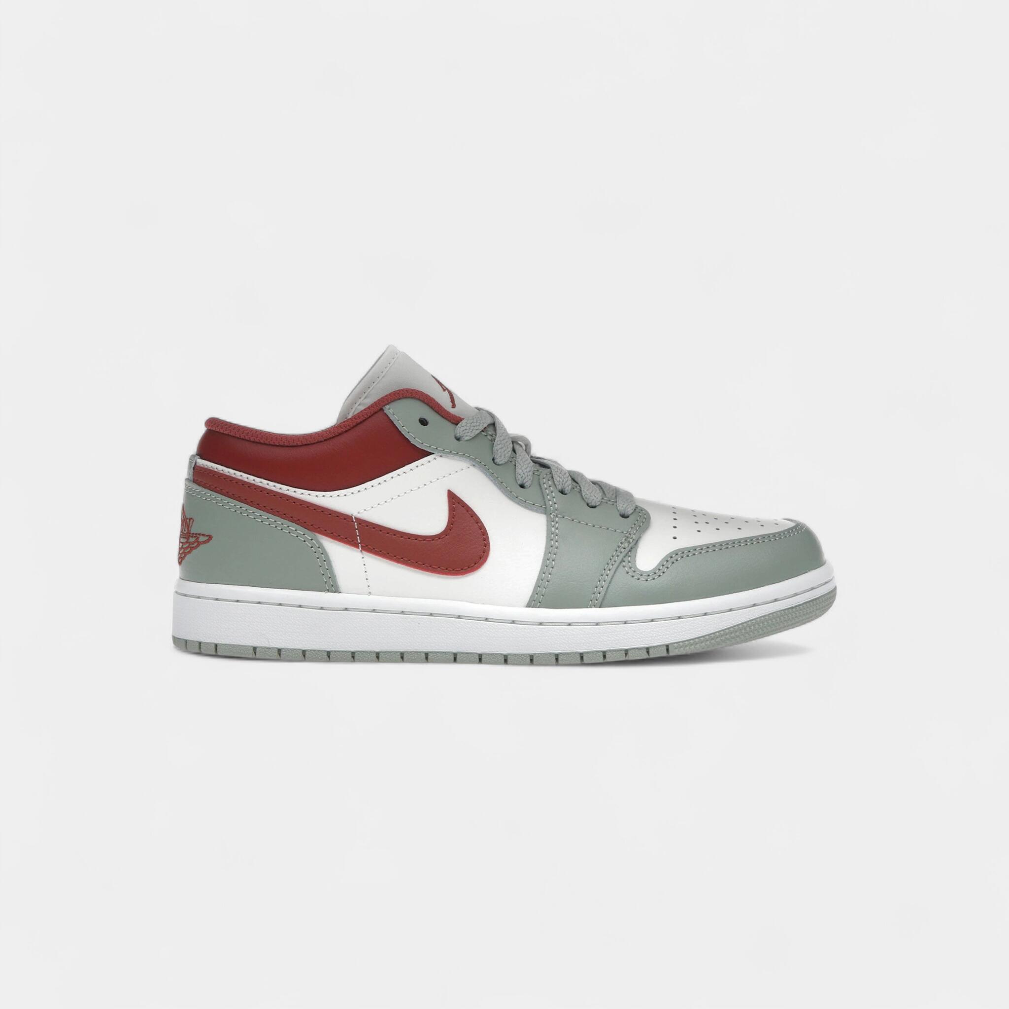 Jordan 1 Low Jade Horizon 1/4