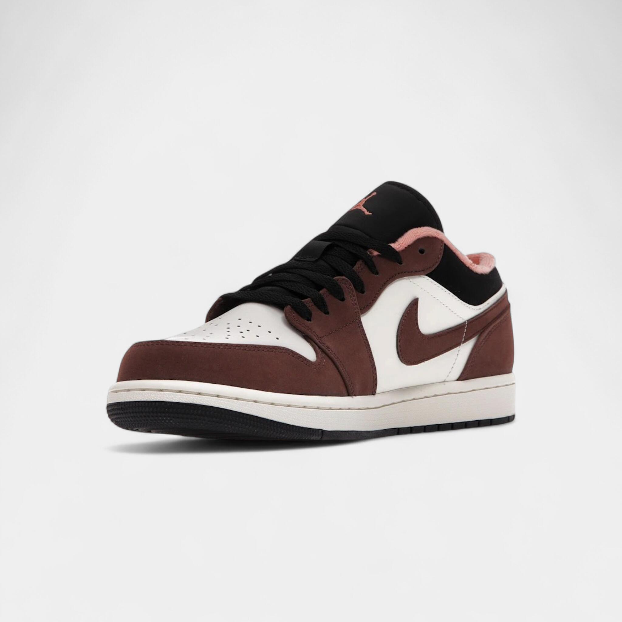 Jordan 1 Low Mocha 3/4