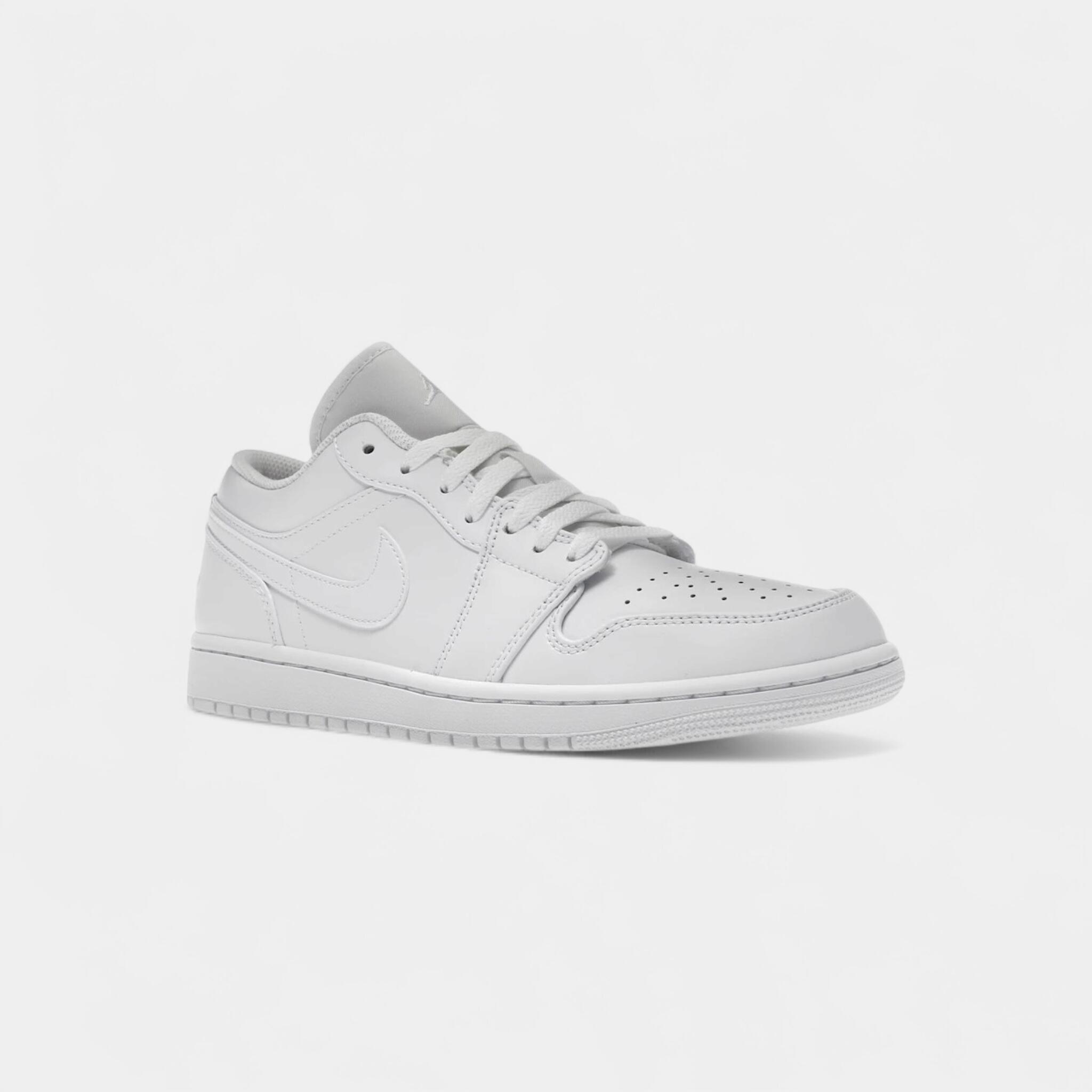 Jordan 1 Low Triple White 2/4