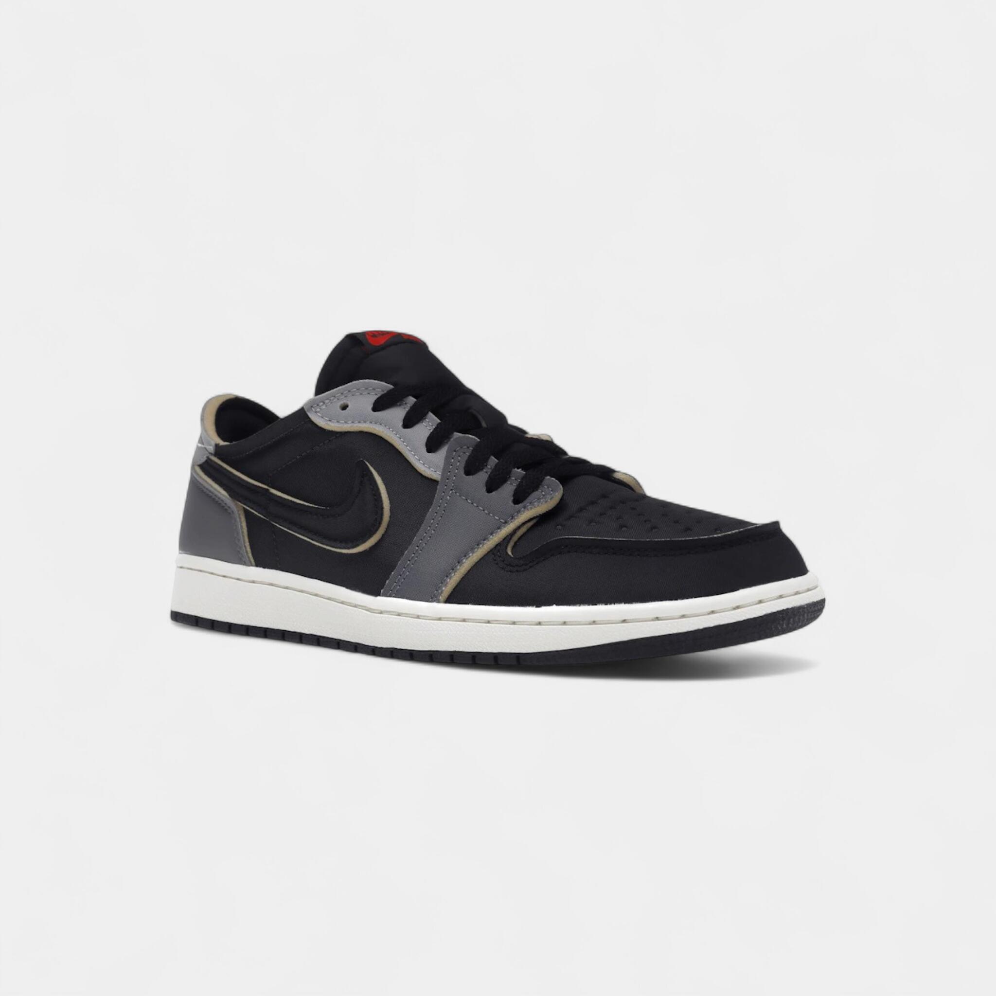 Jordan 1 Low OG EX Black Smoke Grey 2/4
