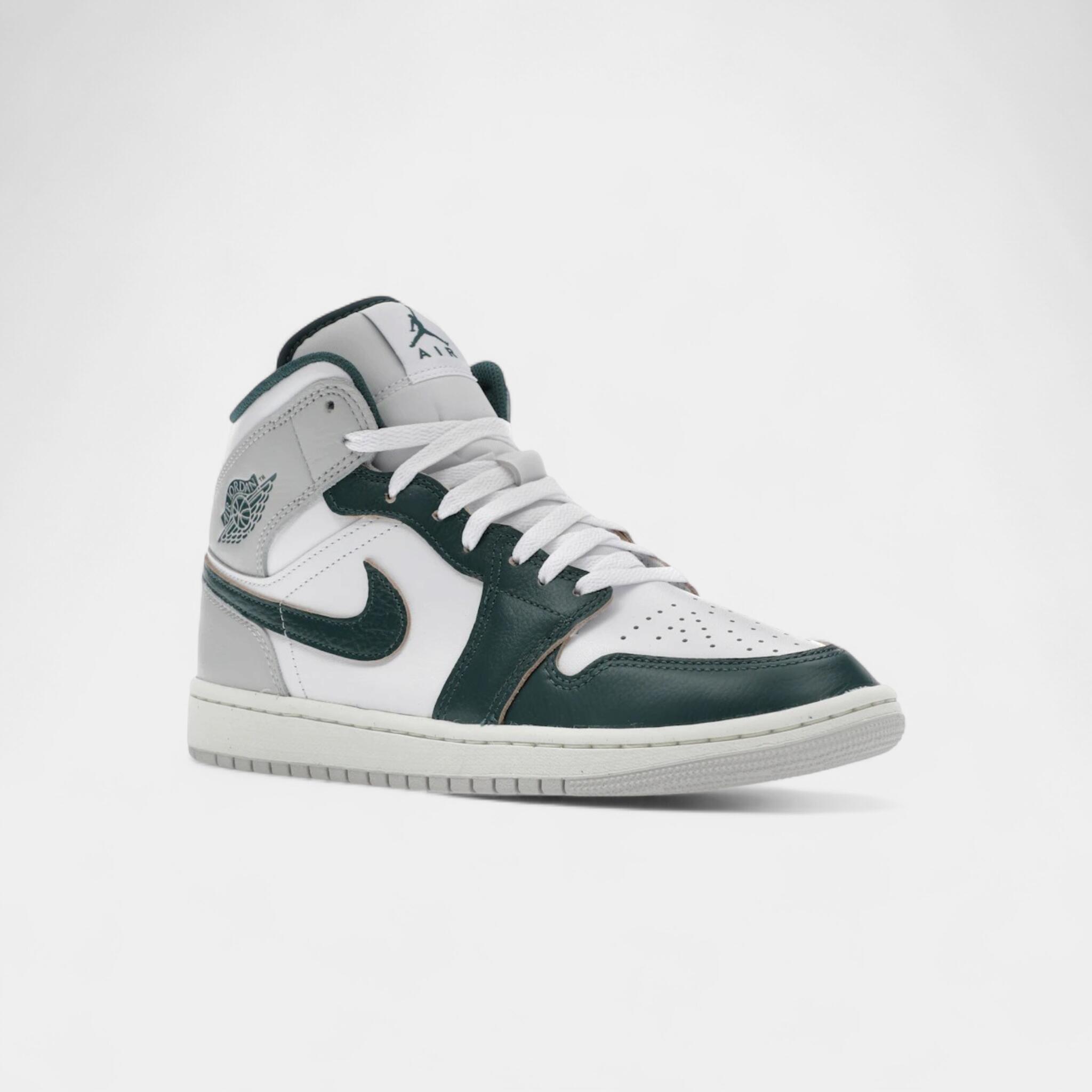 Jordan 1 Mid SE Oxidized Green 2/4