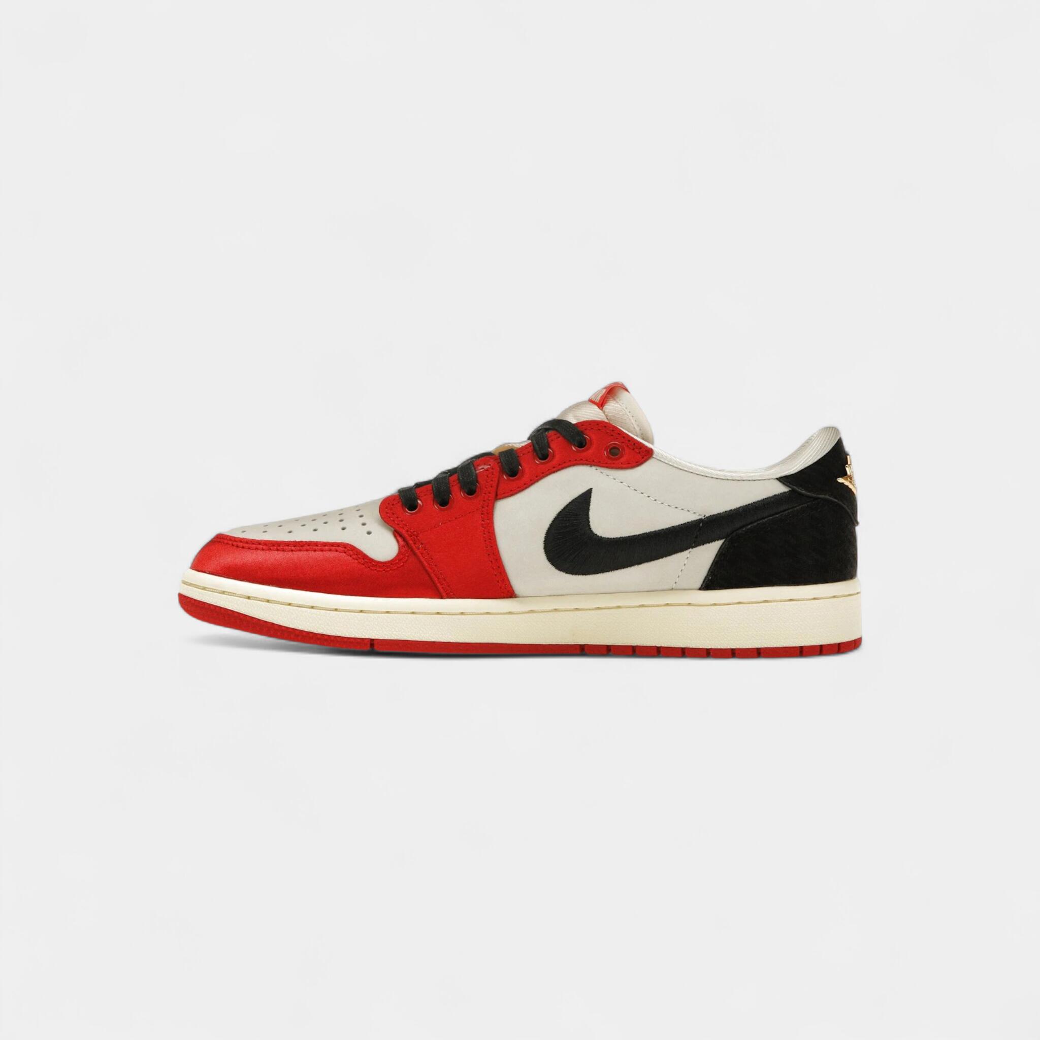 Jordan 1 Retro Low OG Trophy Room Rookie Card Away 4/4