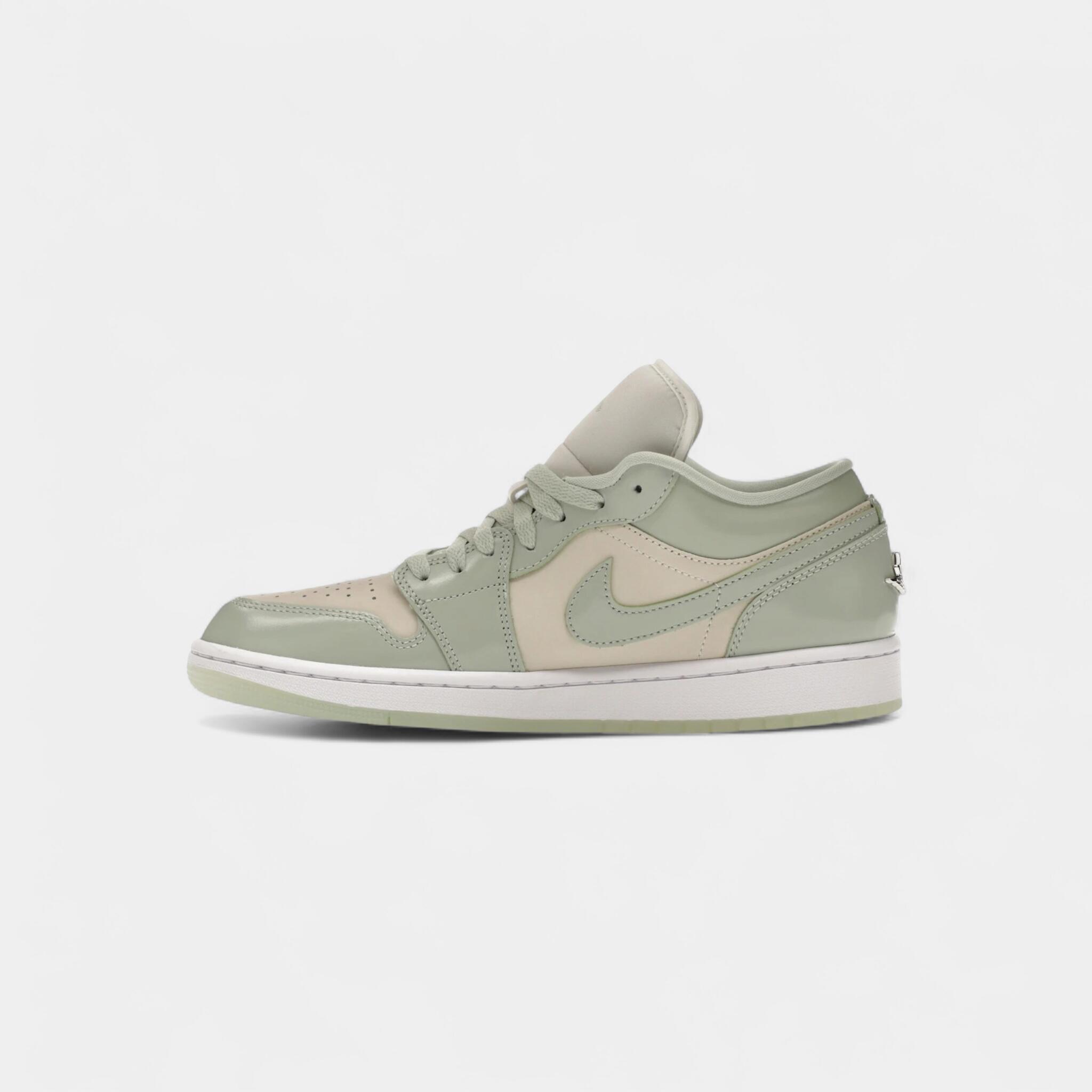 Jordan 1 Low Seafoam Sail (Women's) 4/4