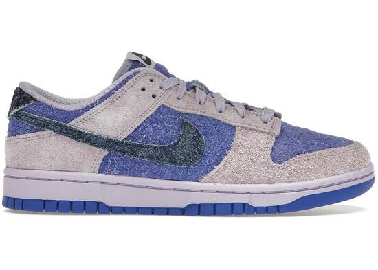 Nike Dunk Low SE Hydrangeas (Donna)