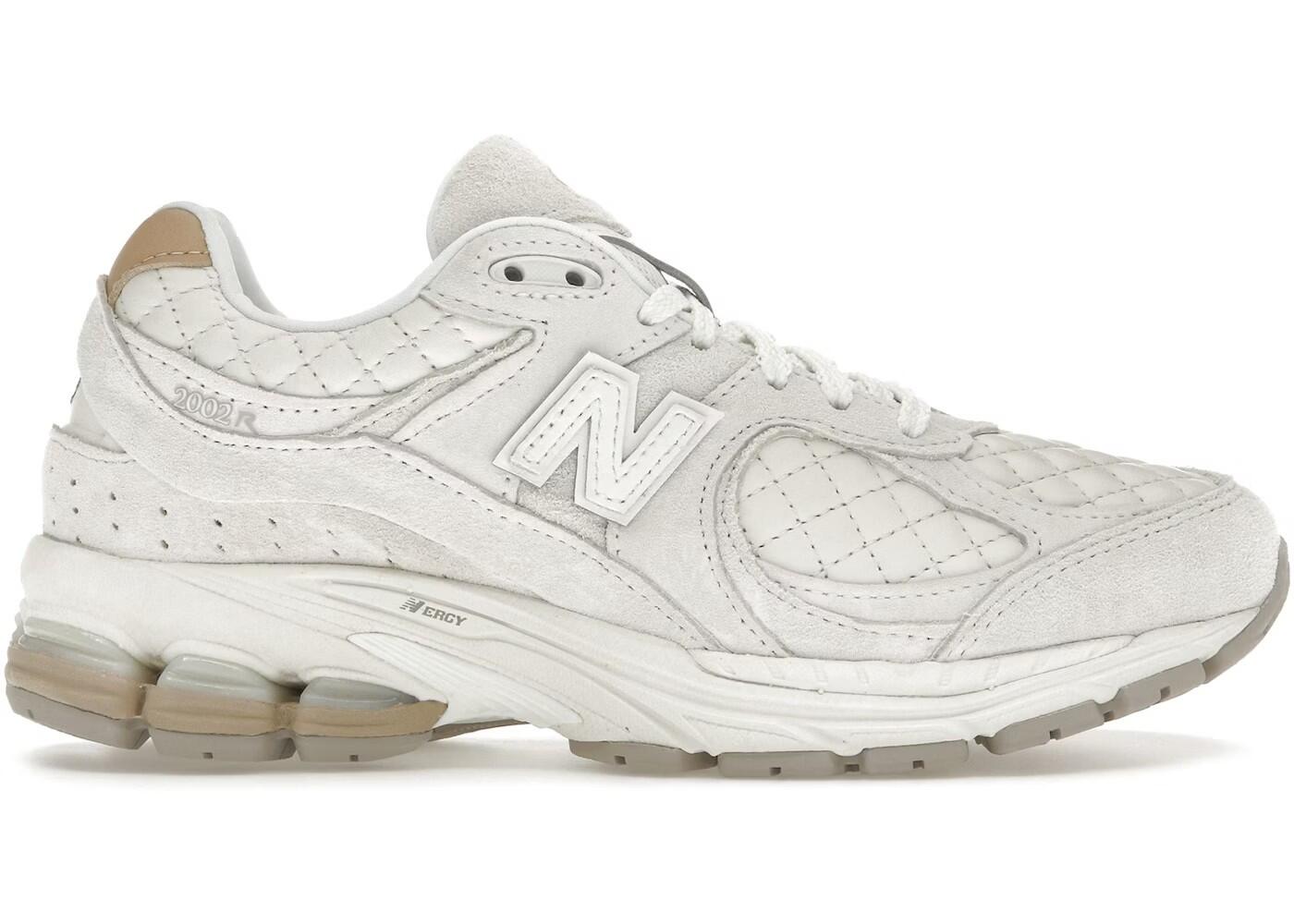 NEW BALANCE picture