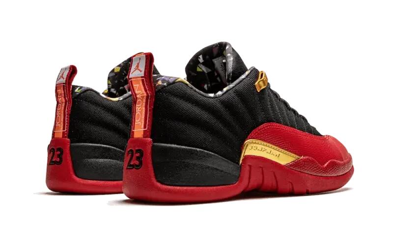 Zapatillas - Baloncesto - Air Jordan 12 SE - Negro/dorado 3/4