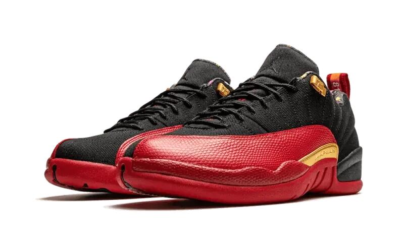 Zapatillas - Baloncesto - Air Jordan 12 SE - Negro/dorado 2/4