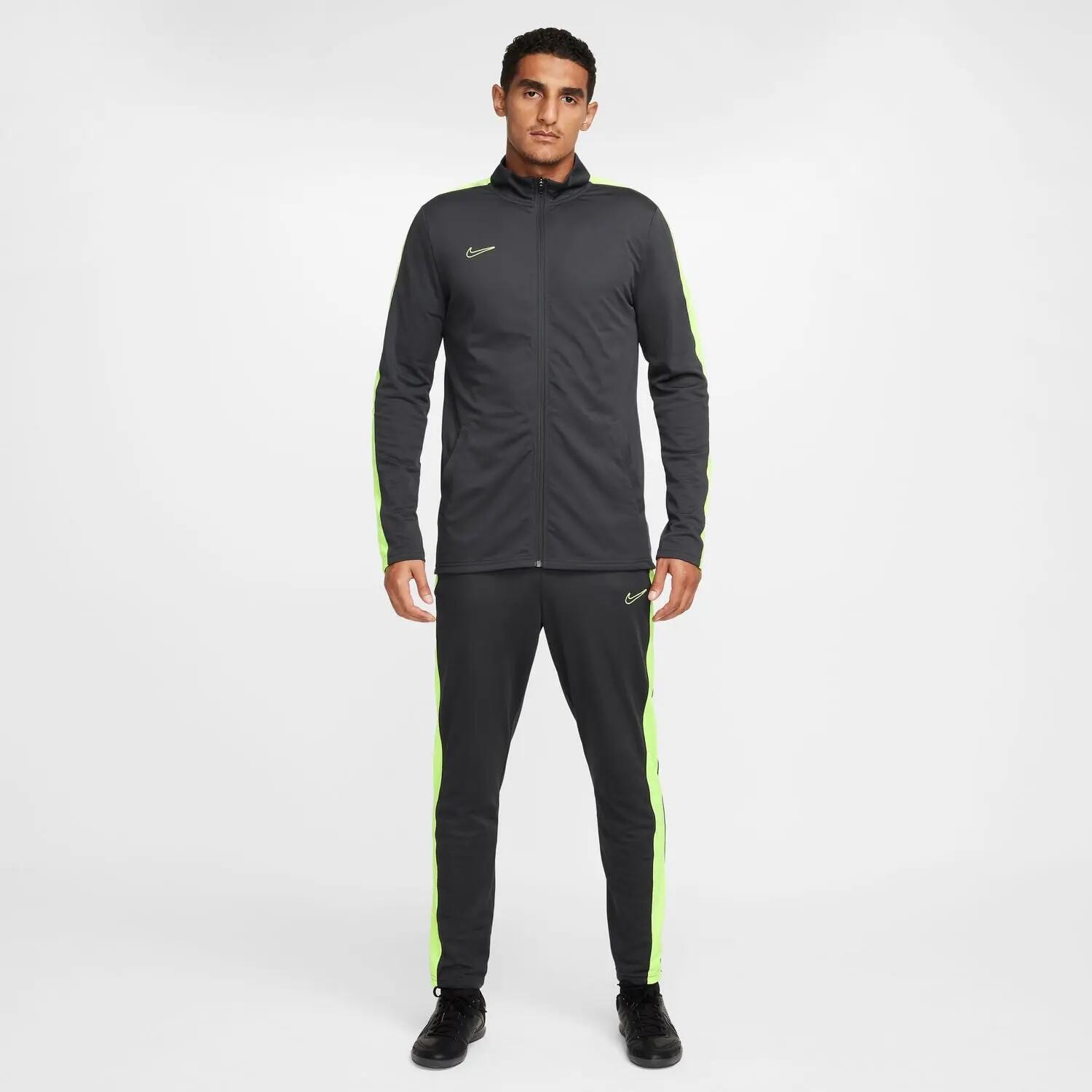 NIKE picture