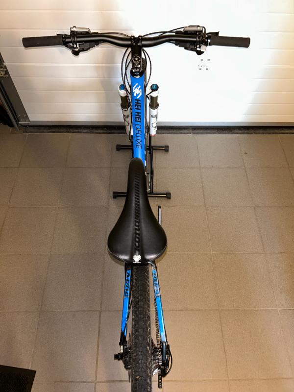 Tussen Particulieren - Geveerde carbon mountainbike Kona Hei Hei Uitsteke 3/6