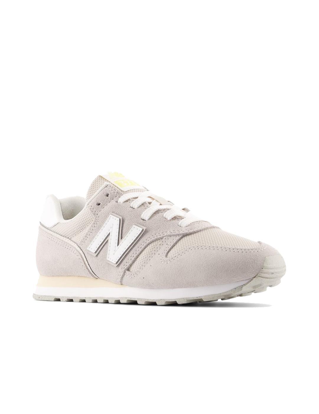 Baskets pour femme New balance 373v2 Beige. 3/5