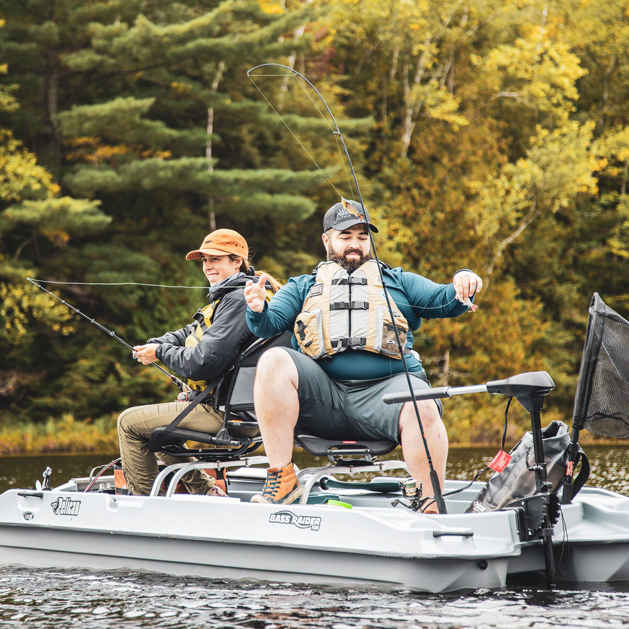 Dwuosobowa łódź wędkarska z fotelami Pelican Bass Raider 10E NXT 6/7