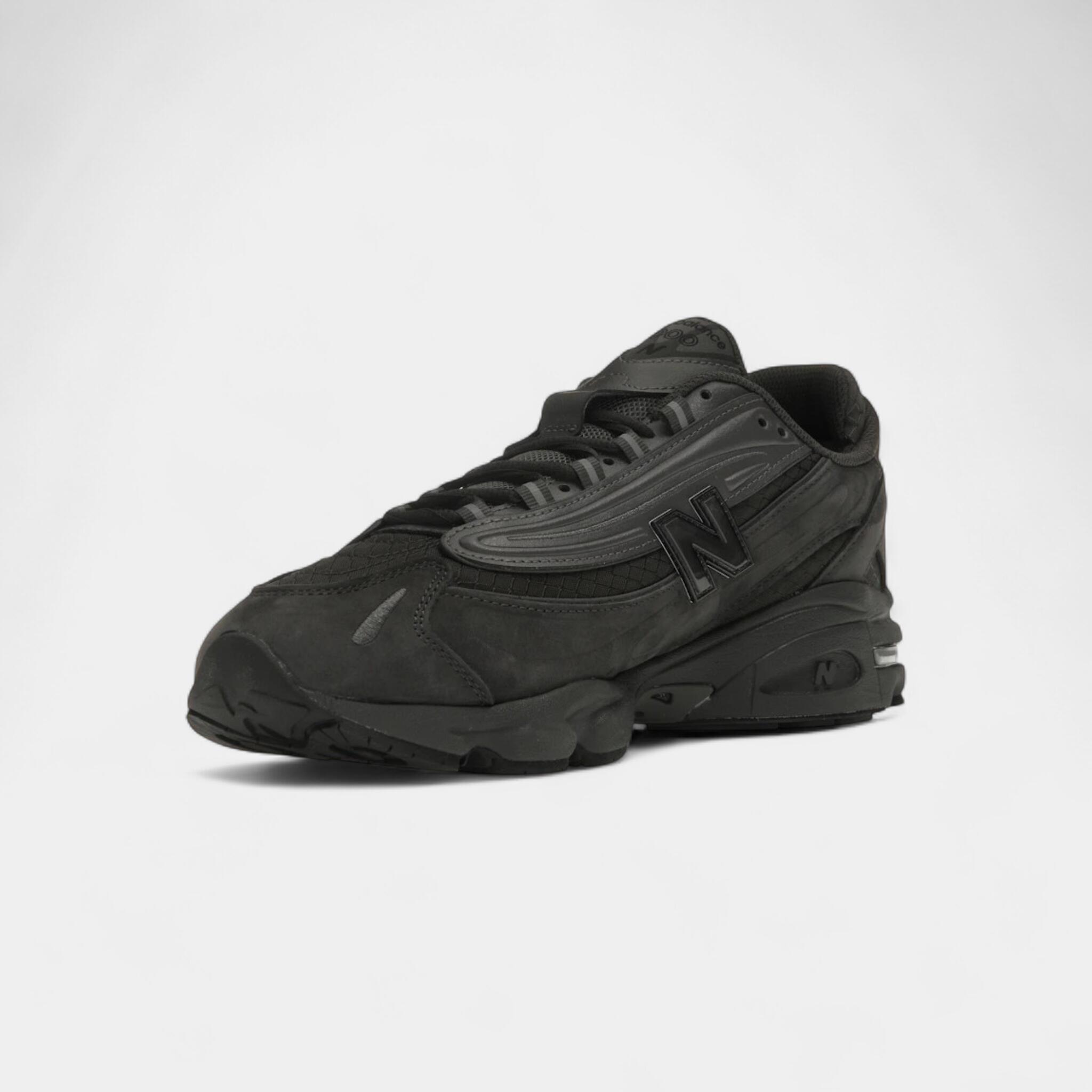New Balance 1000 Cordura Black Cement 3/5
