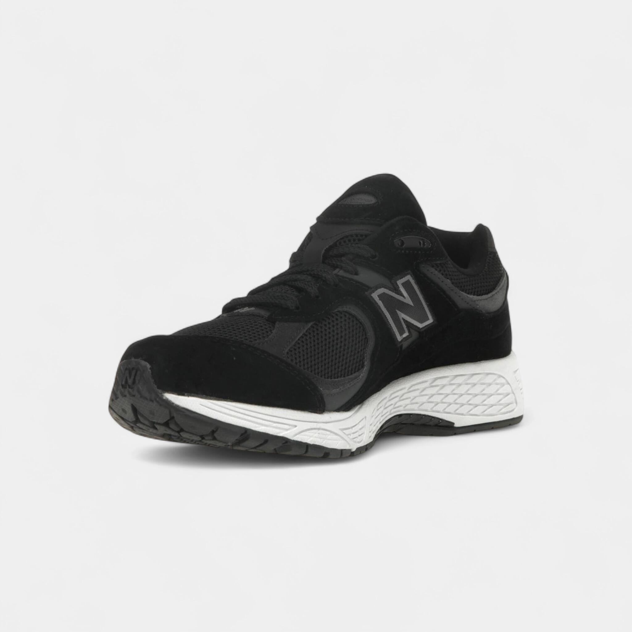 New Balance 2002R Black Gunmetal 3/5