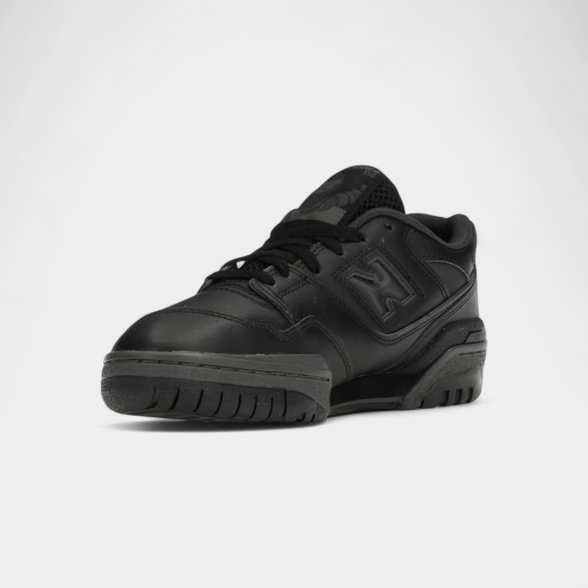New Balance 550 Triple Black (GS) 3/5