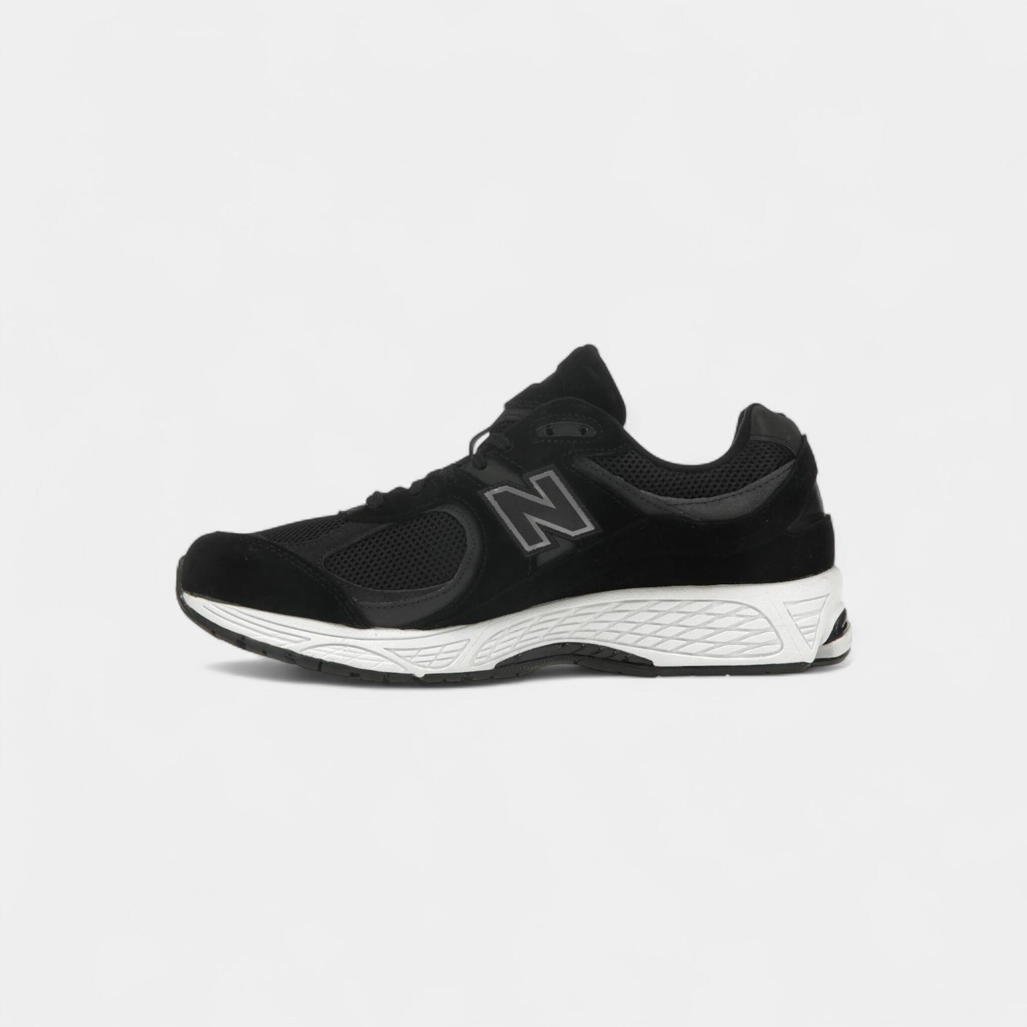 New Balance 2002R Black Gunmetal 4/5