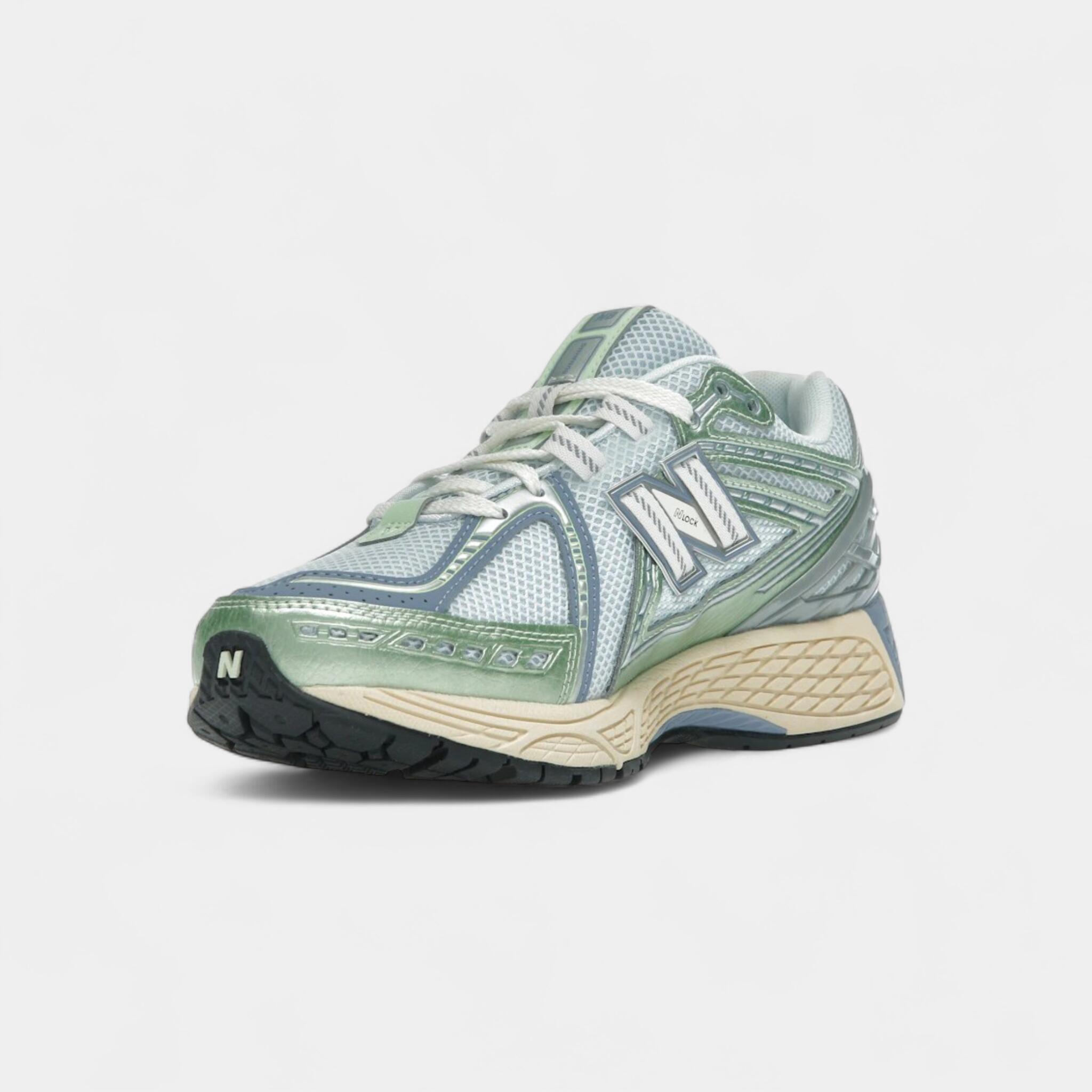 New Balance 1906R Ice Blue Melon Water 3/4