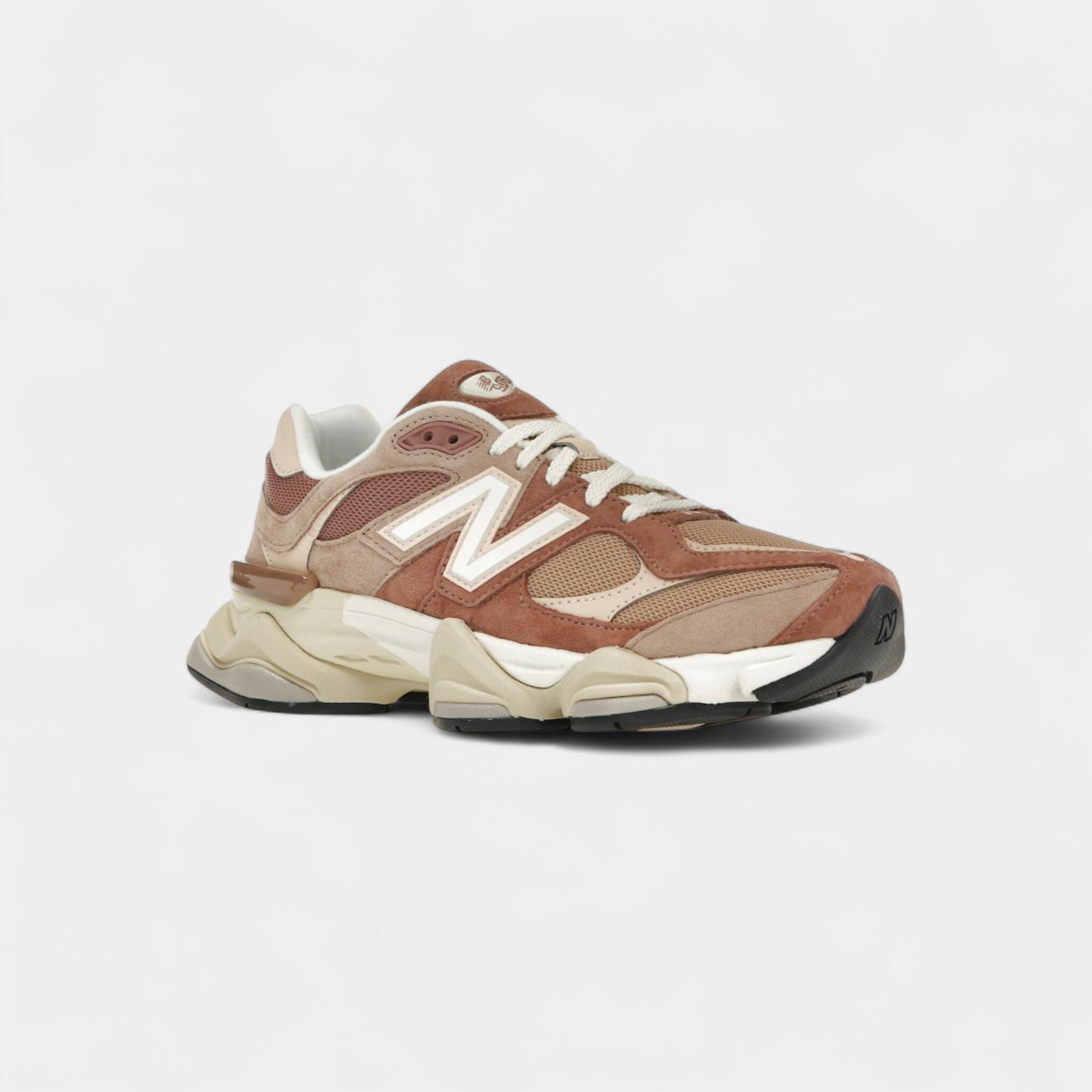 New Balance 9060 Sparrow Flat Taupe 2/5