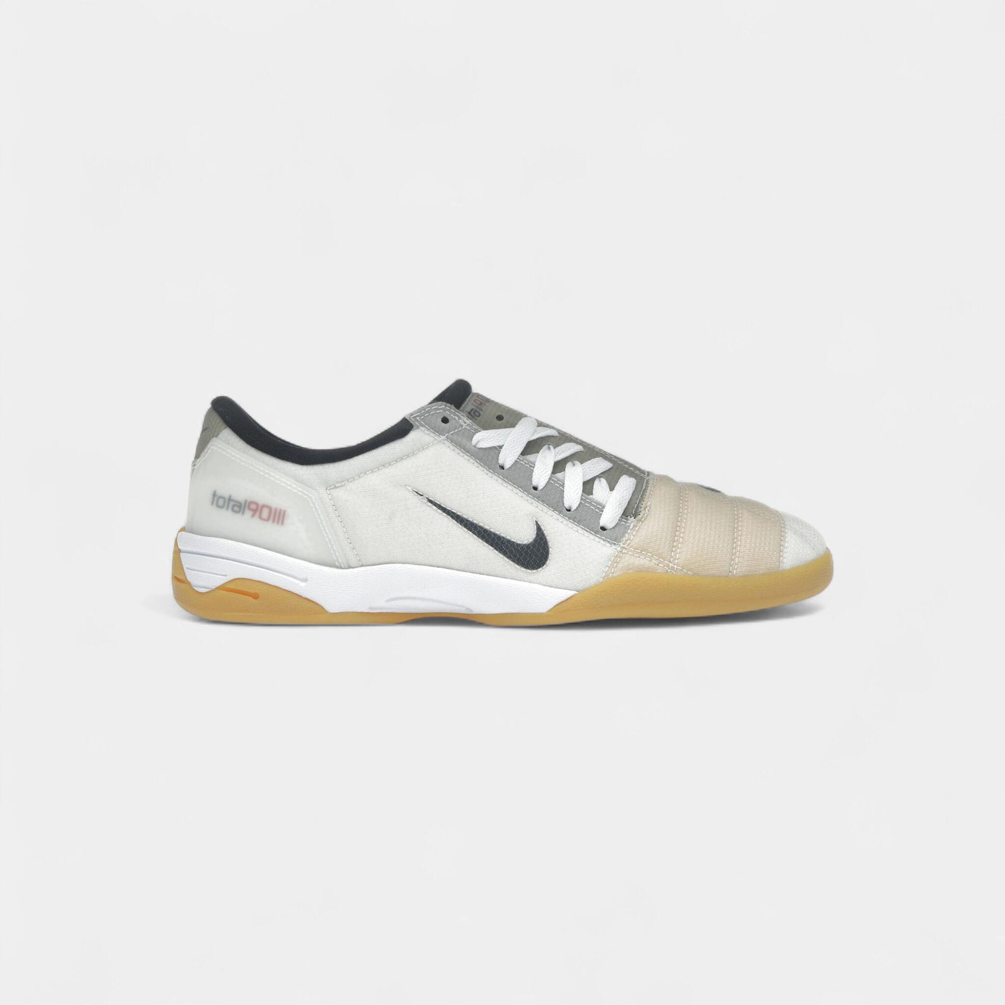 Nike Total 90 3 SP White Black Gum 1/5