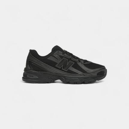 New Balance 740 Triple Black