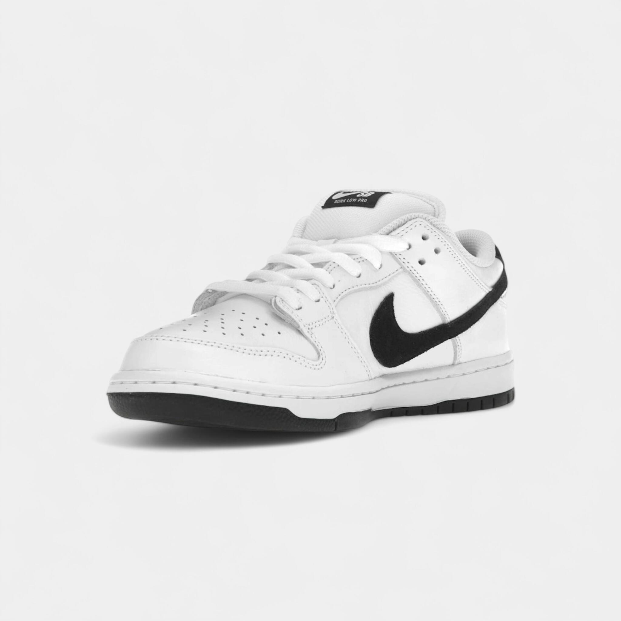 Nike SB Dunk Low White Black 3/5