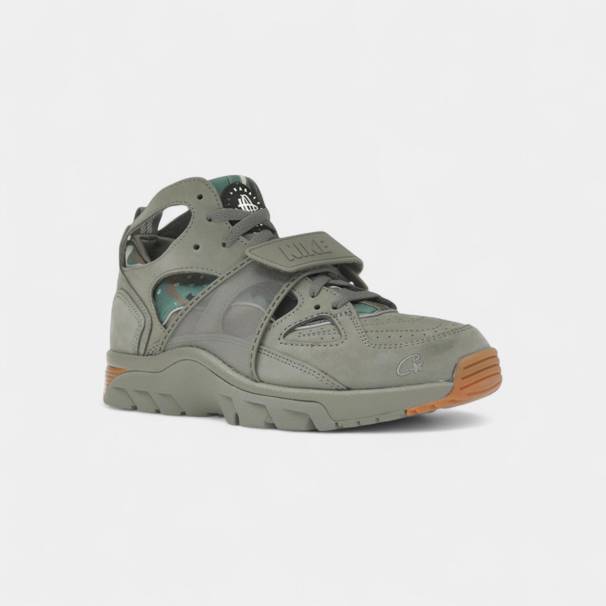 Nike Air Trainer Huarache Corteiz Gully Grey 2/5
