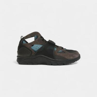 Nike air trainer huarache baroque brown black
