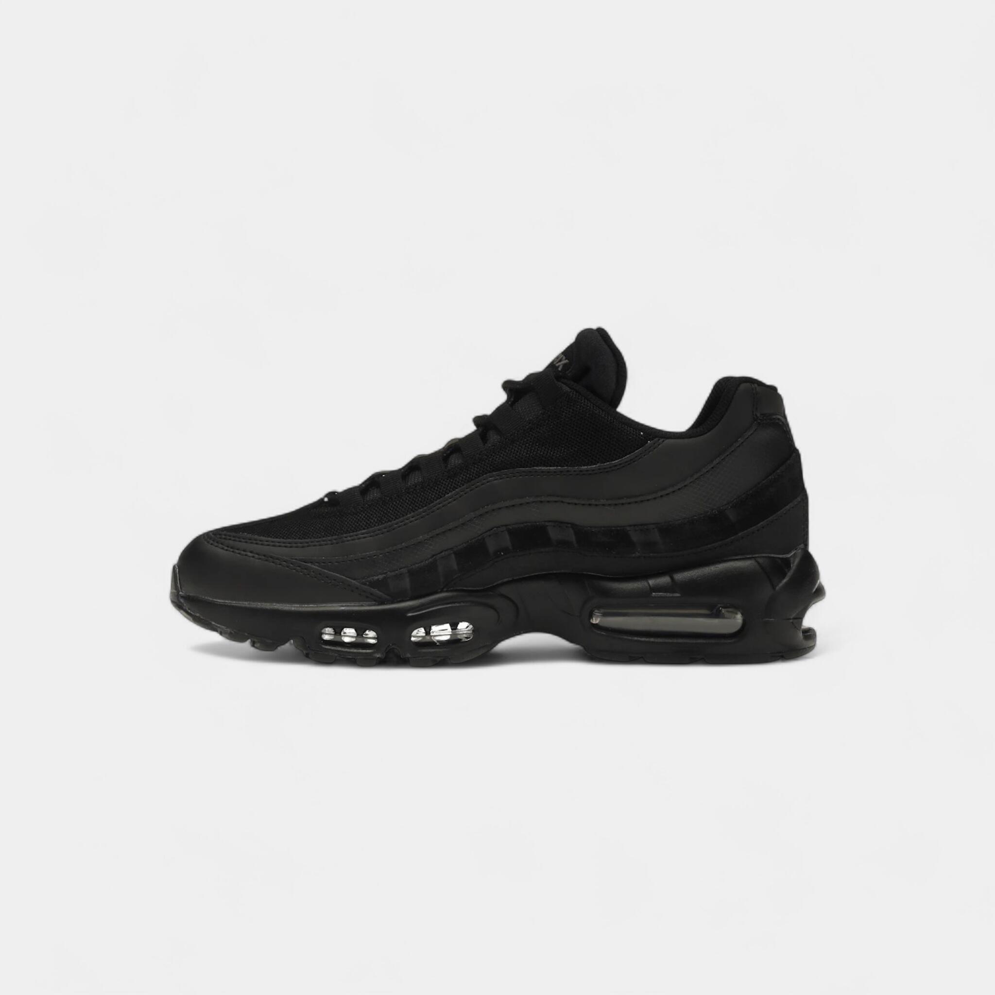 Nike Air Max 95 Essential Triple Black 4/5