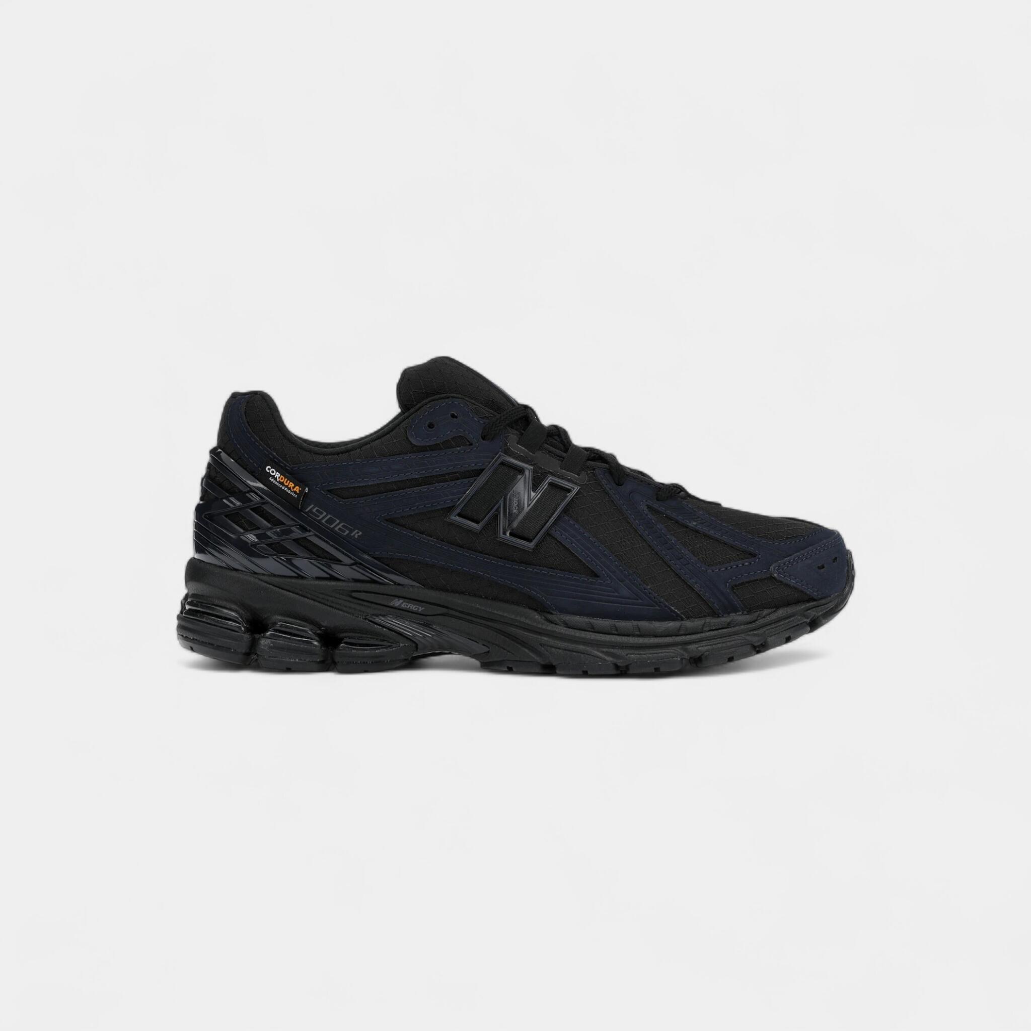 New Balance 1906R Cordura Outerspace 1/4