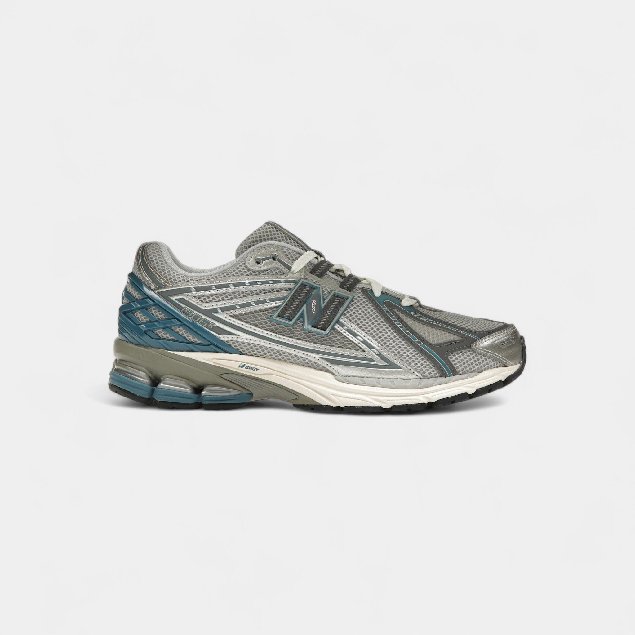 New Balance 1906R Silver Metallic Terrarium 1/4