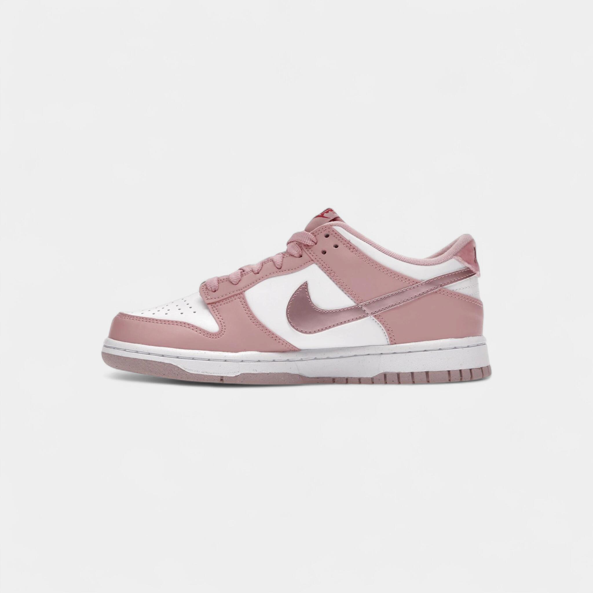 Nike Dunk Low Pink Velvet (GS) 4/5