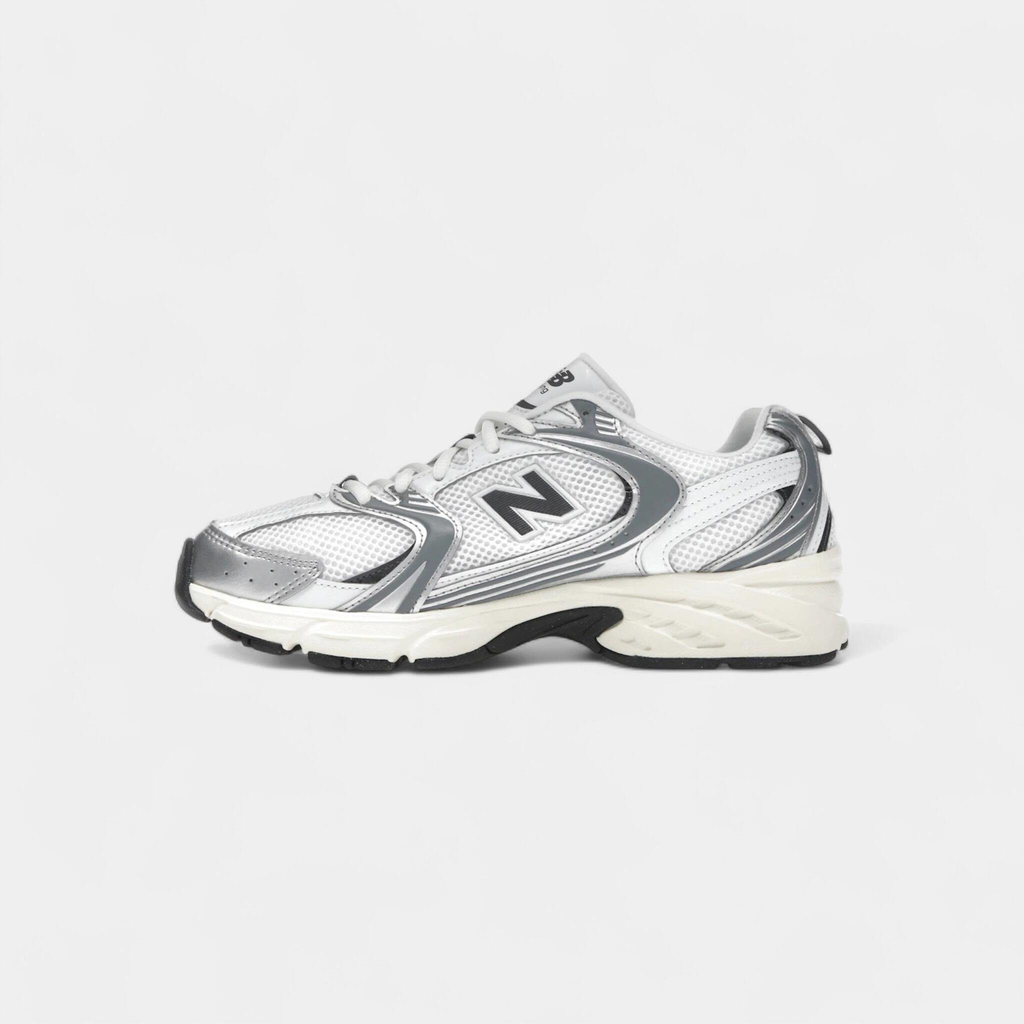 New Balance 530 Silver Metallic Black Cement 4/5
