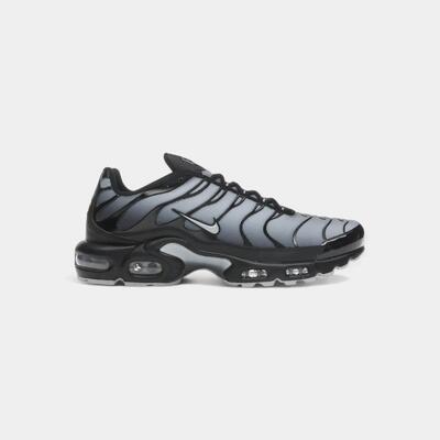 Nike air max plus se black wolf grey (women's)