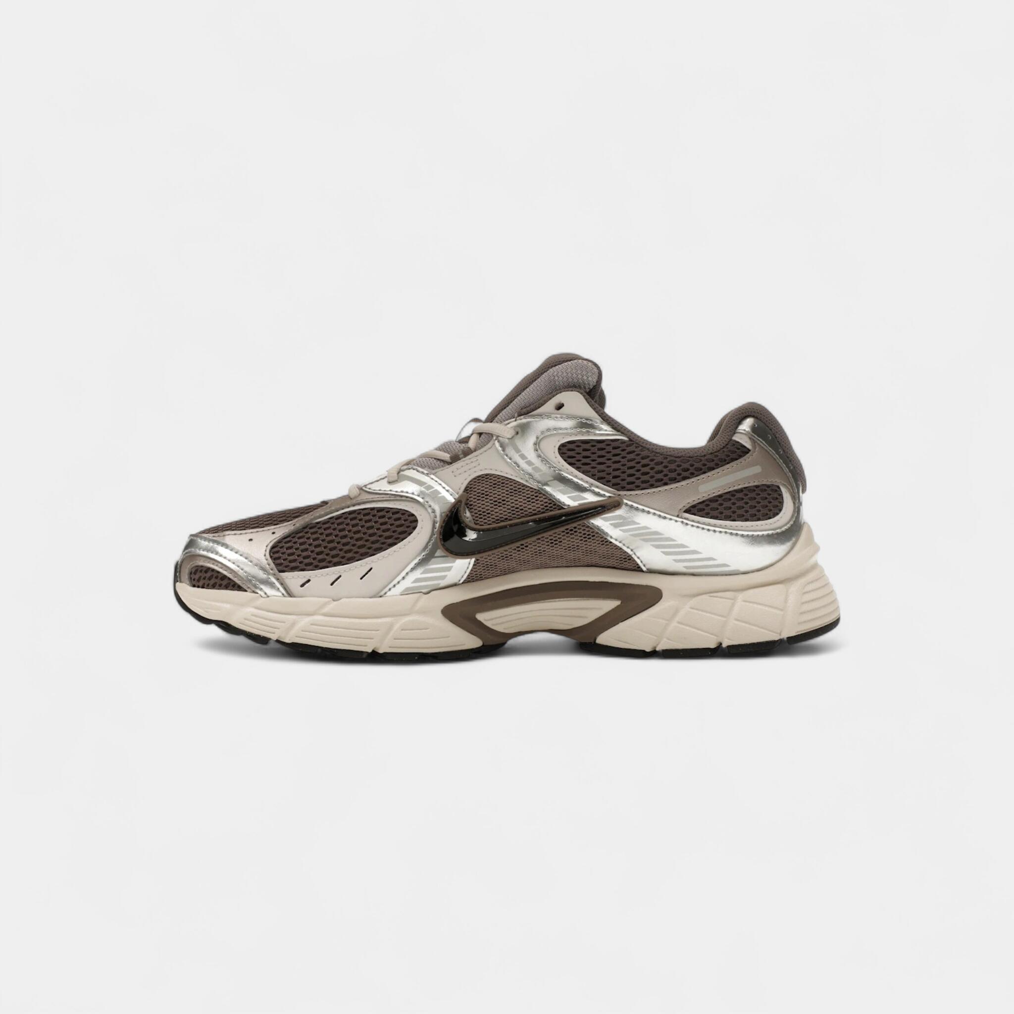 Nike V5 RNR Cave Stone Black 4/5