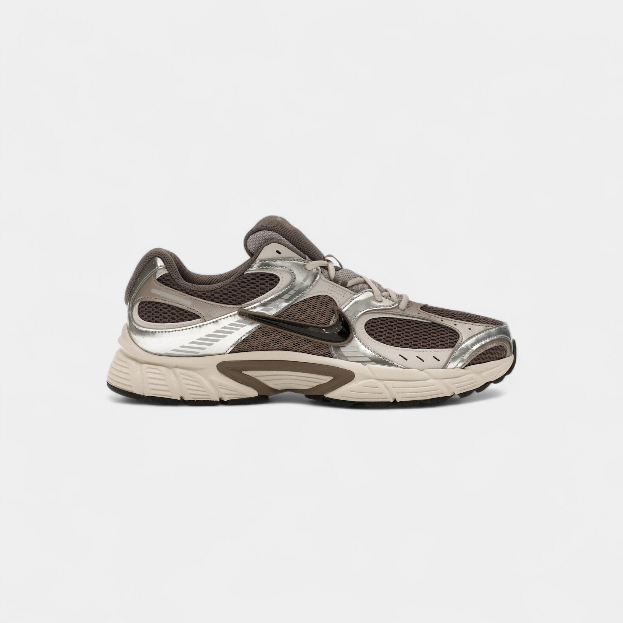 Nike V5 RNR Cave Stone Black 1/5