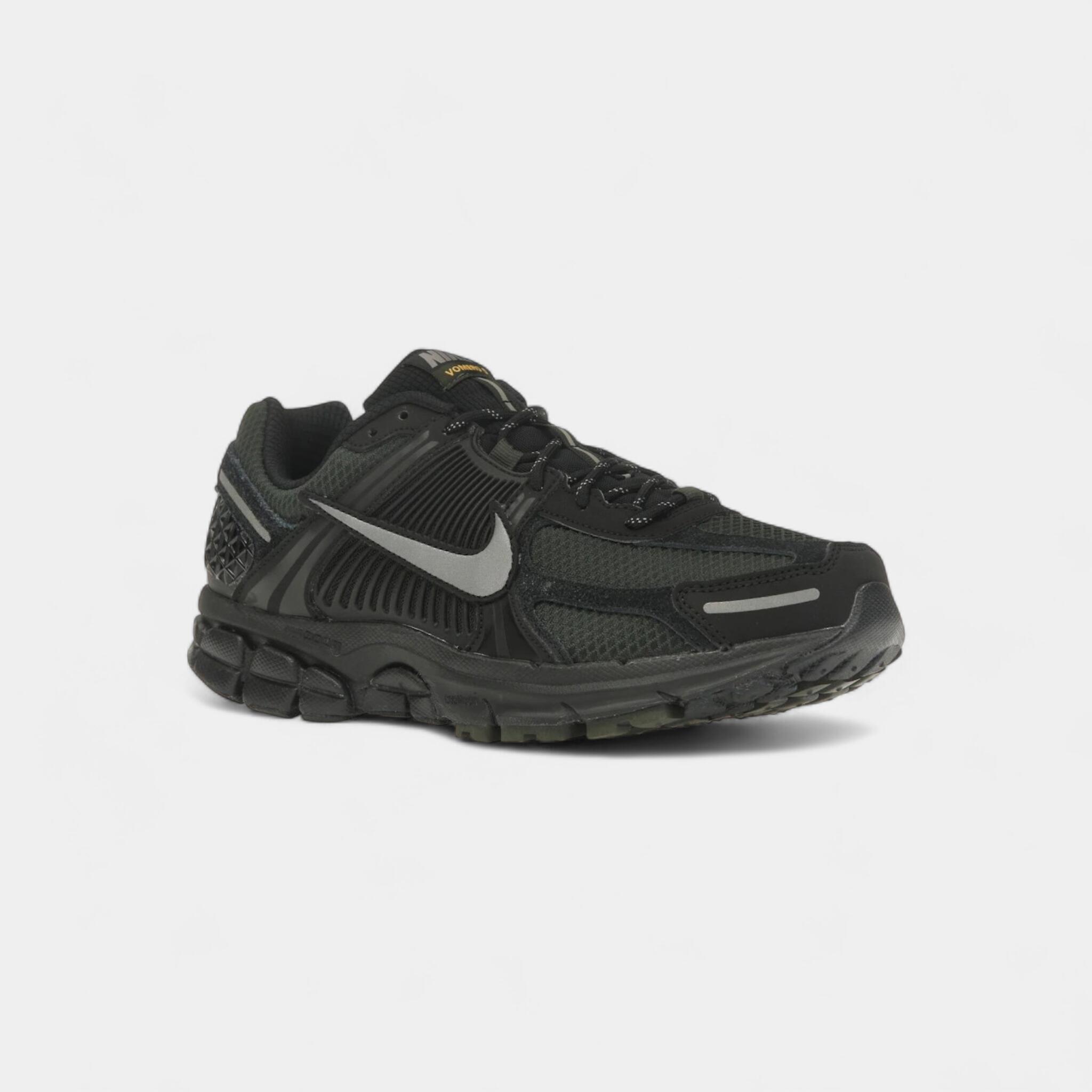 Nike Zoom Vomero 5 Black Sequoia 2/5