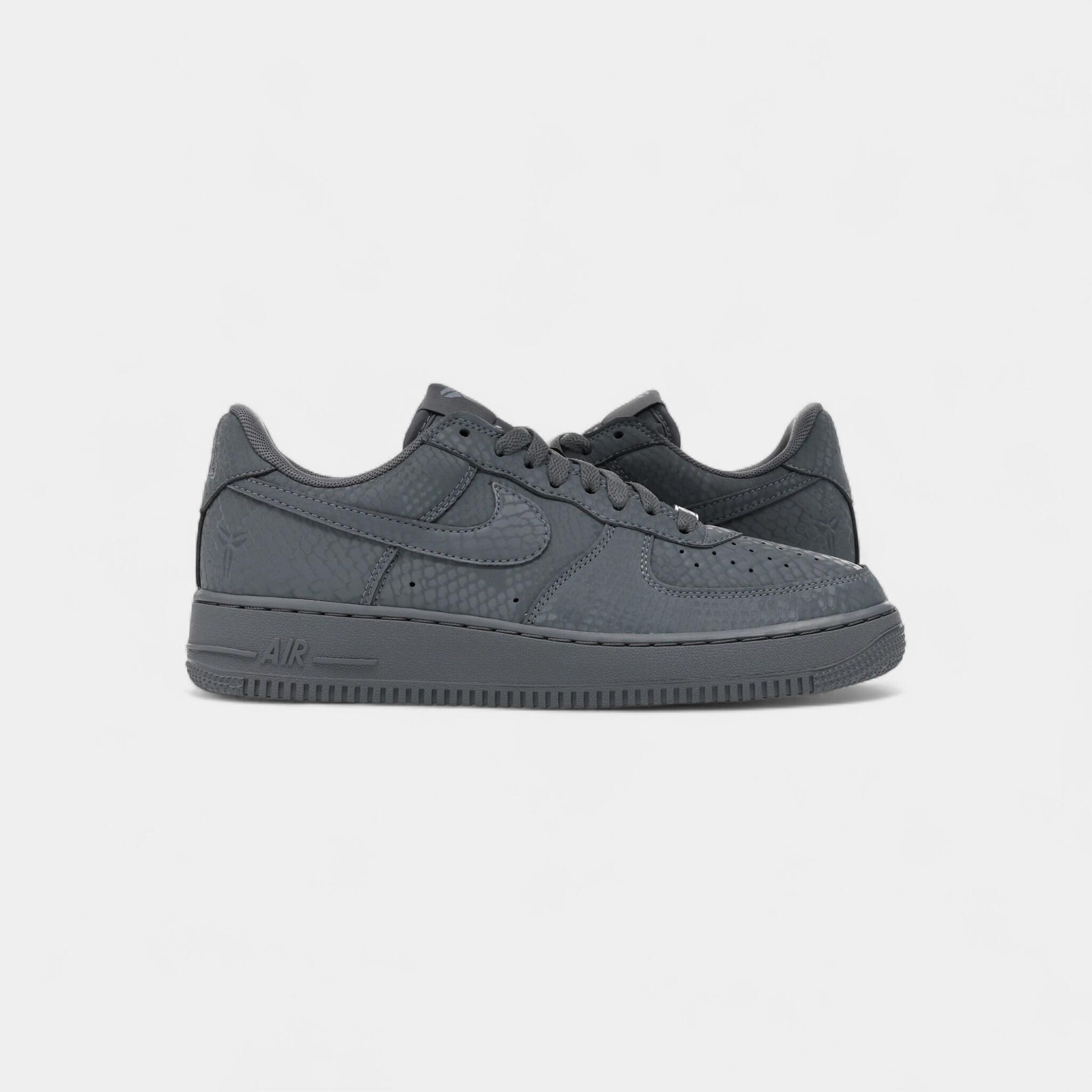 NIKE picture