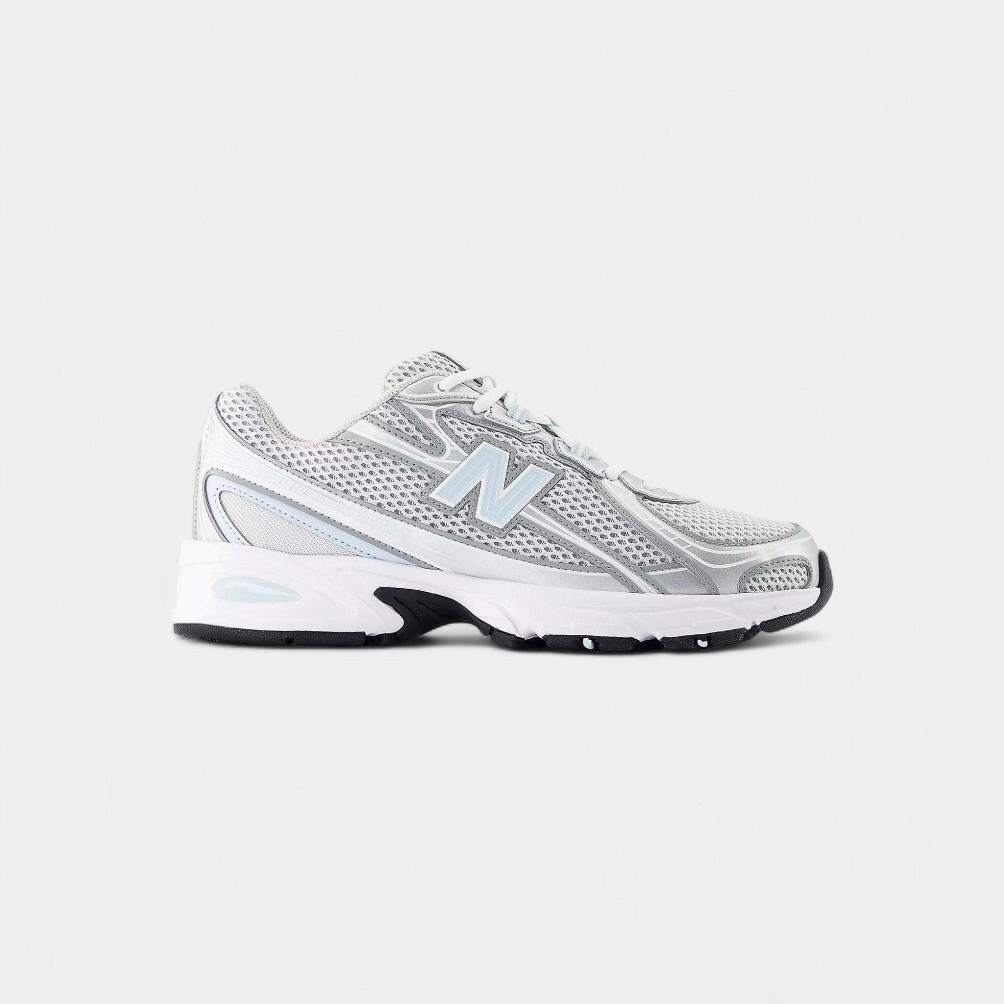 NEW BALANCE picture
