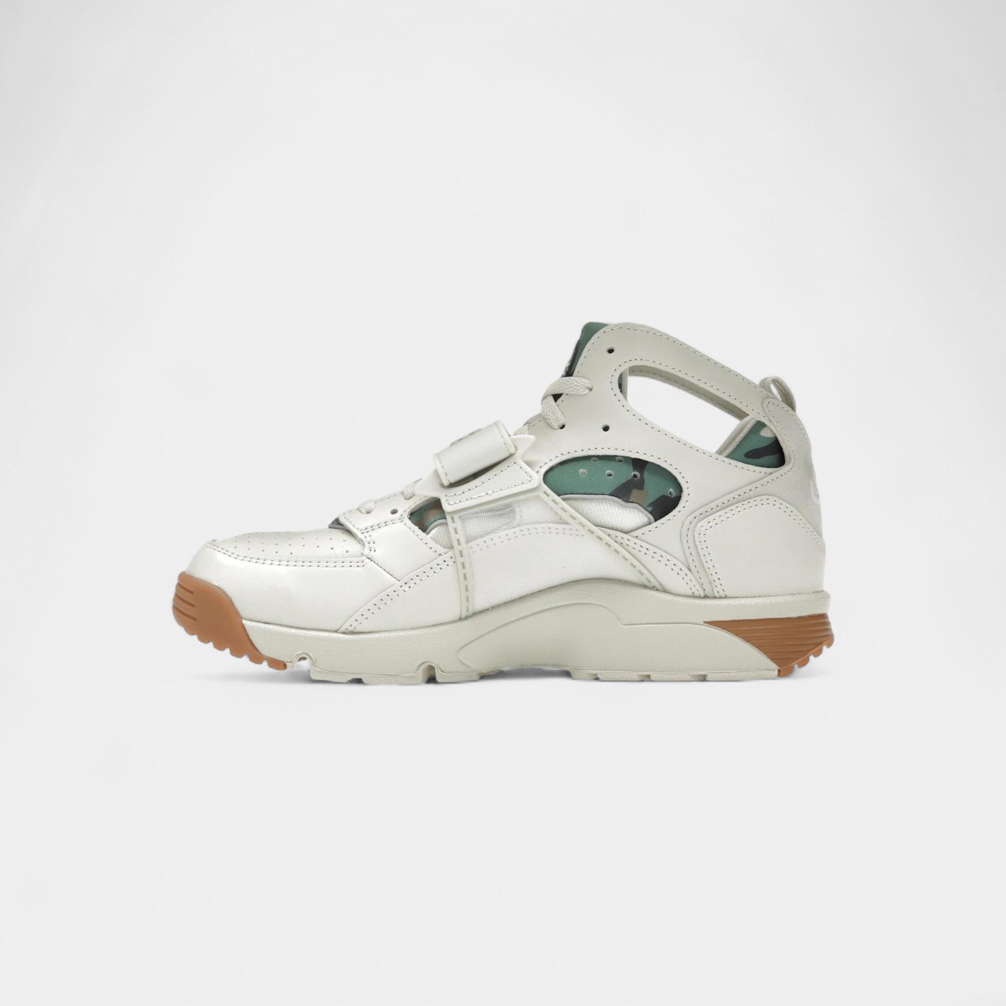 Nike Air Trainer Huarache Corteiz Light Bone 4/5