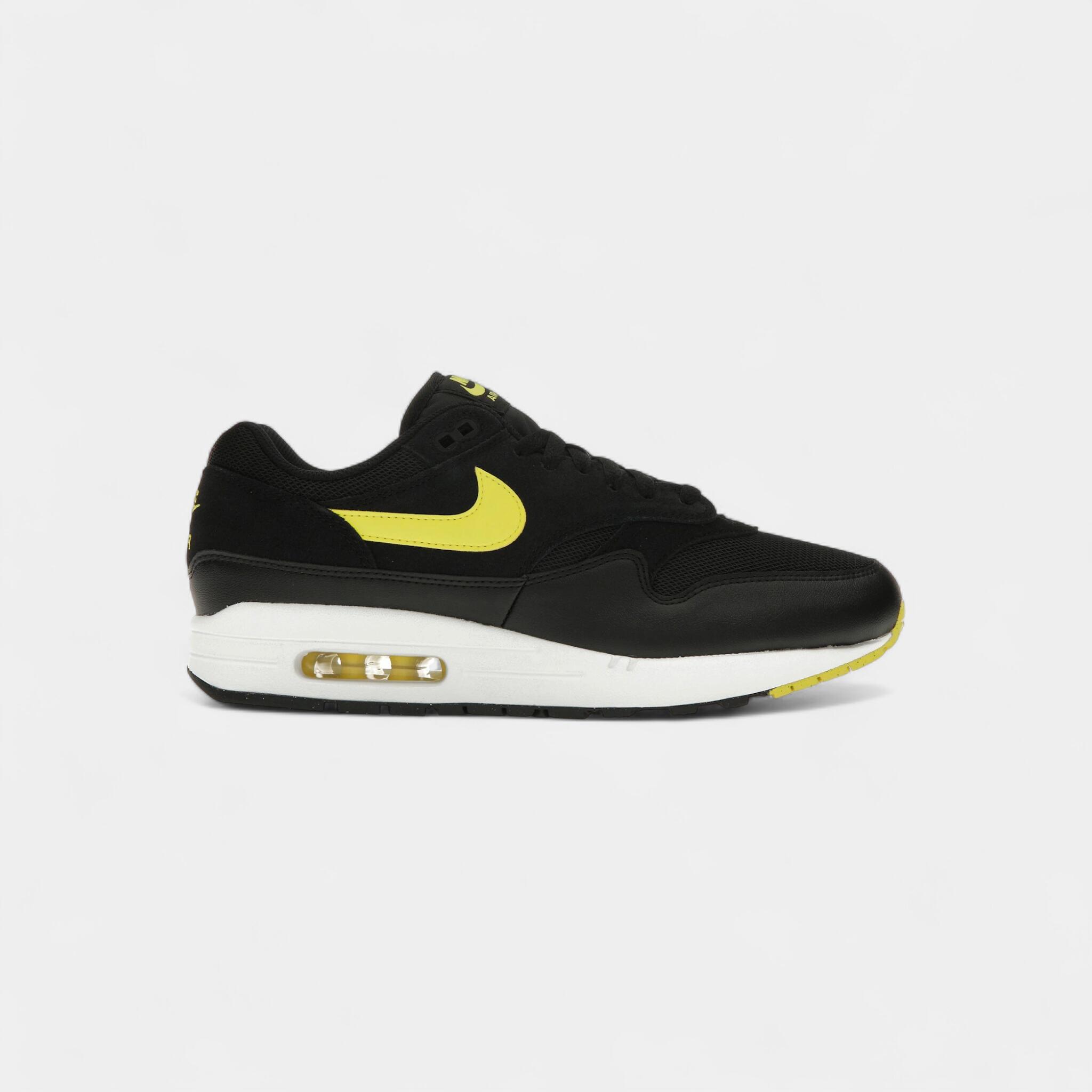 NIKE picture