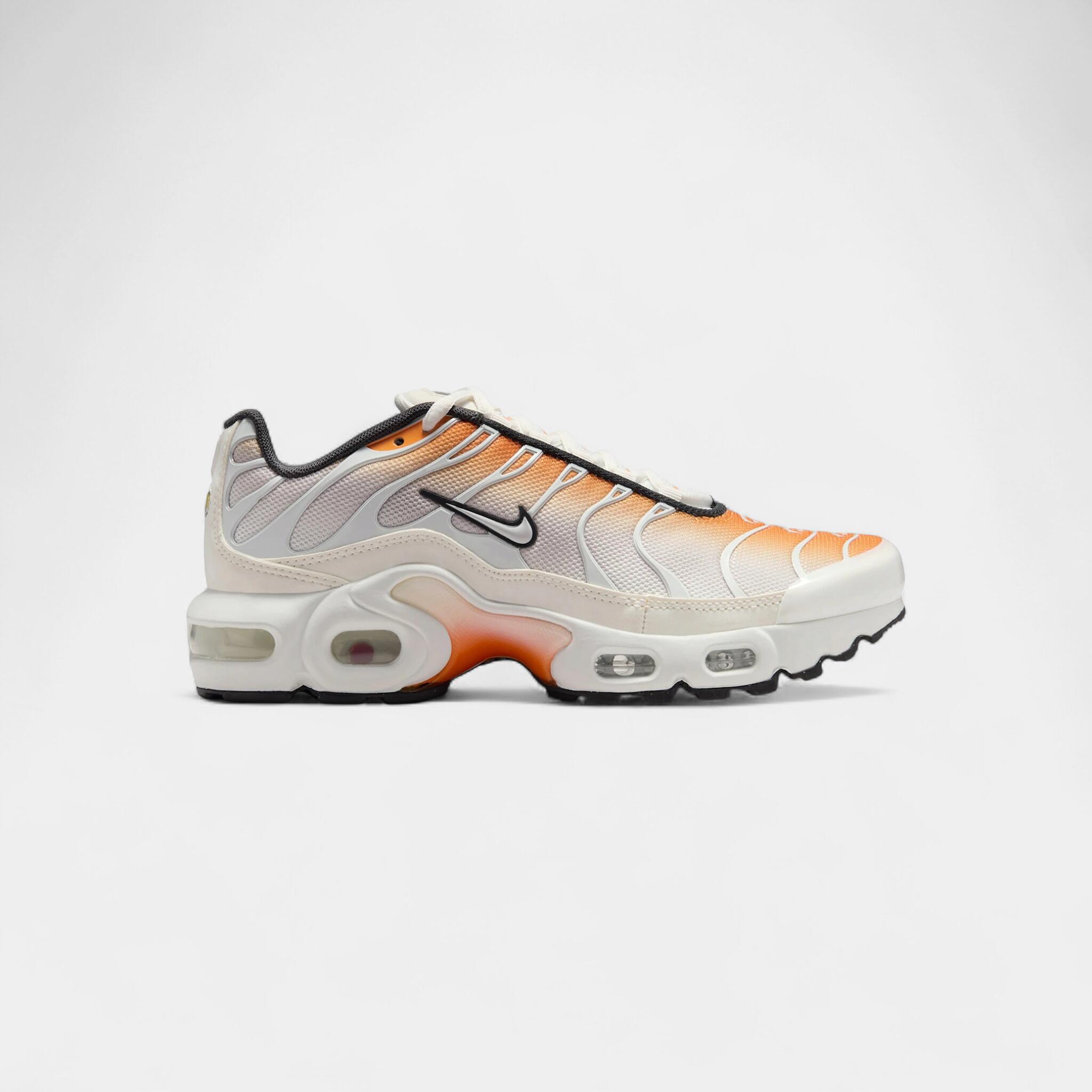 NIKE picture